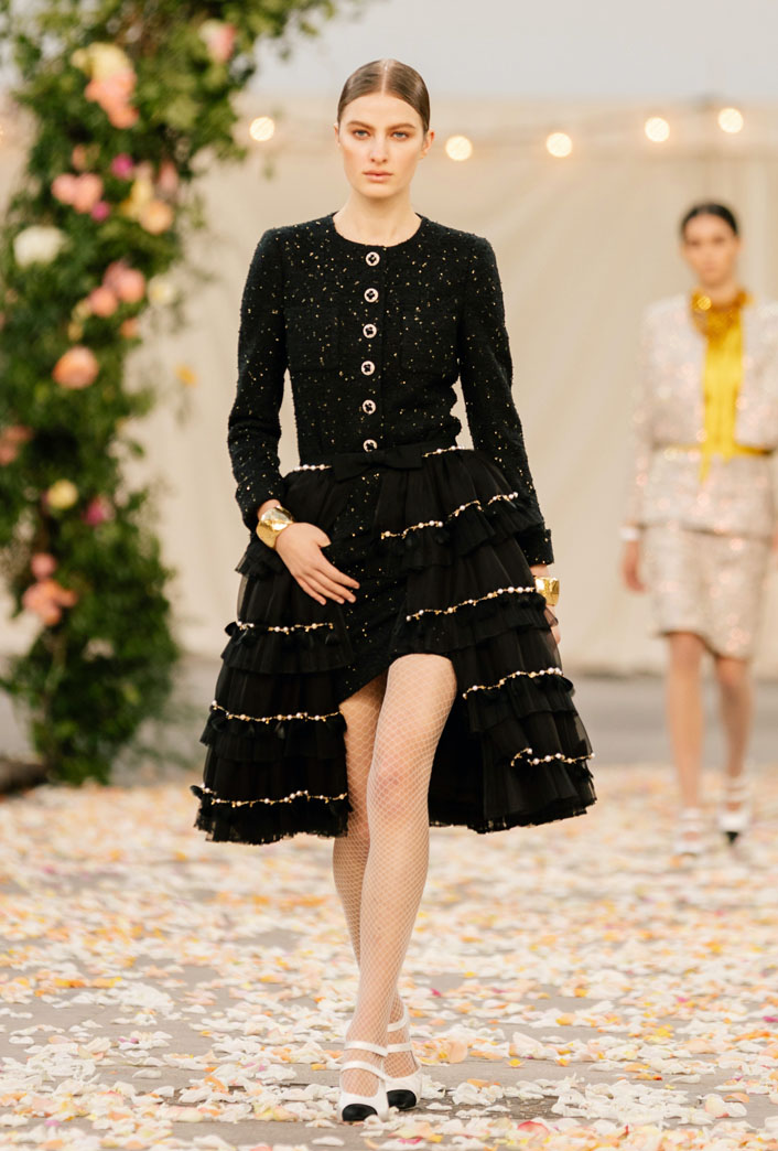 Chanel Bags, Shoes, and Jewellery on the Spring 2021 Runway