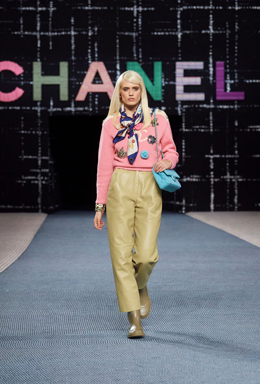 Chanel celebrates tweed in its fall-winter 2022- 2023 collection