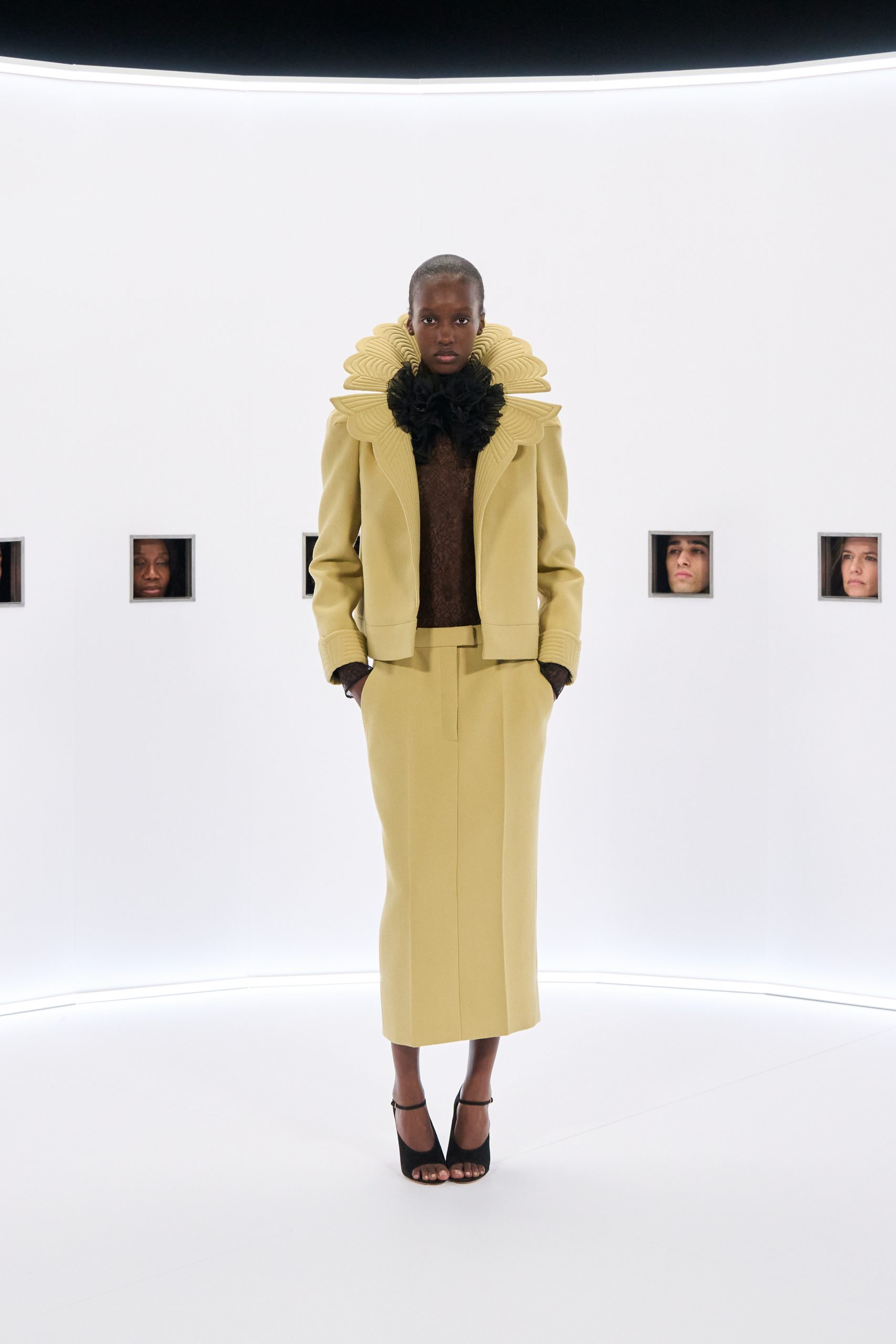 photo: Alessandro Lucioni / Gorunway.com