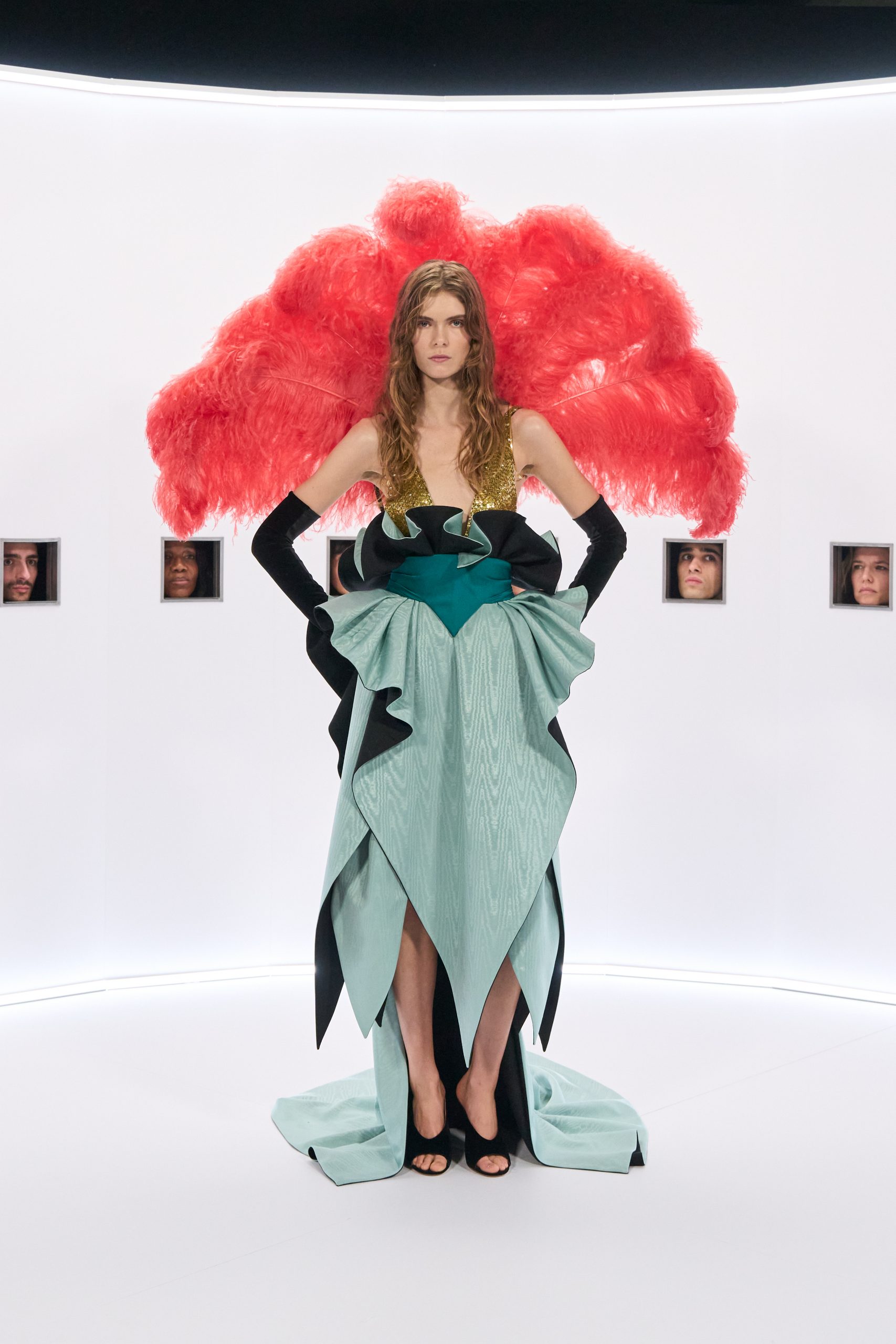 photo: Alessandro Lucioni / Gorunway.com