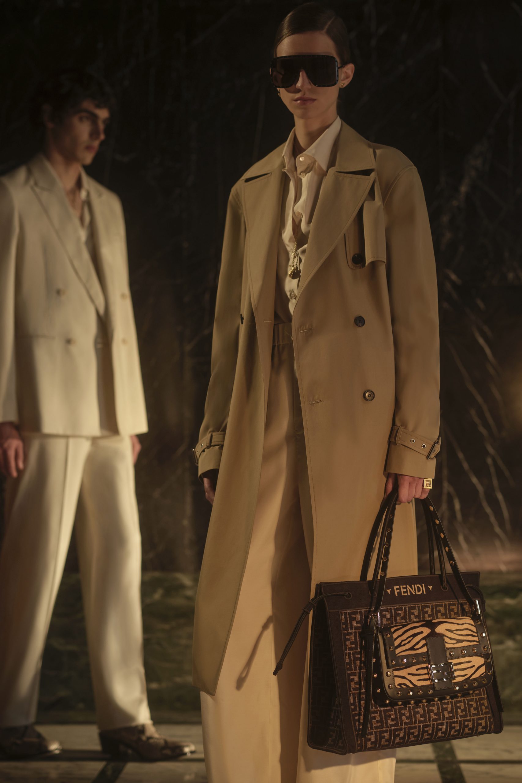 21_22 from left_FENDI CRUISE 2027