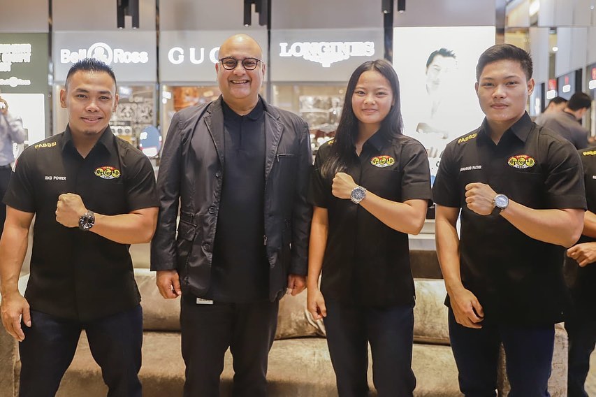 INTIME PRESENTS TISSOT WATCHES TO INDONESIAN WEIGHTLIFTERS FOR BREAKING WORLD RECORDS