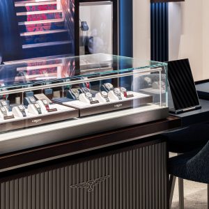 Longines – Tunjungan Plaza IV