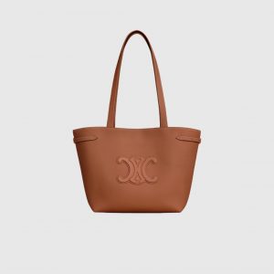 Why the CELINE Cabas Anaïs is the Bag That Endures