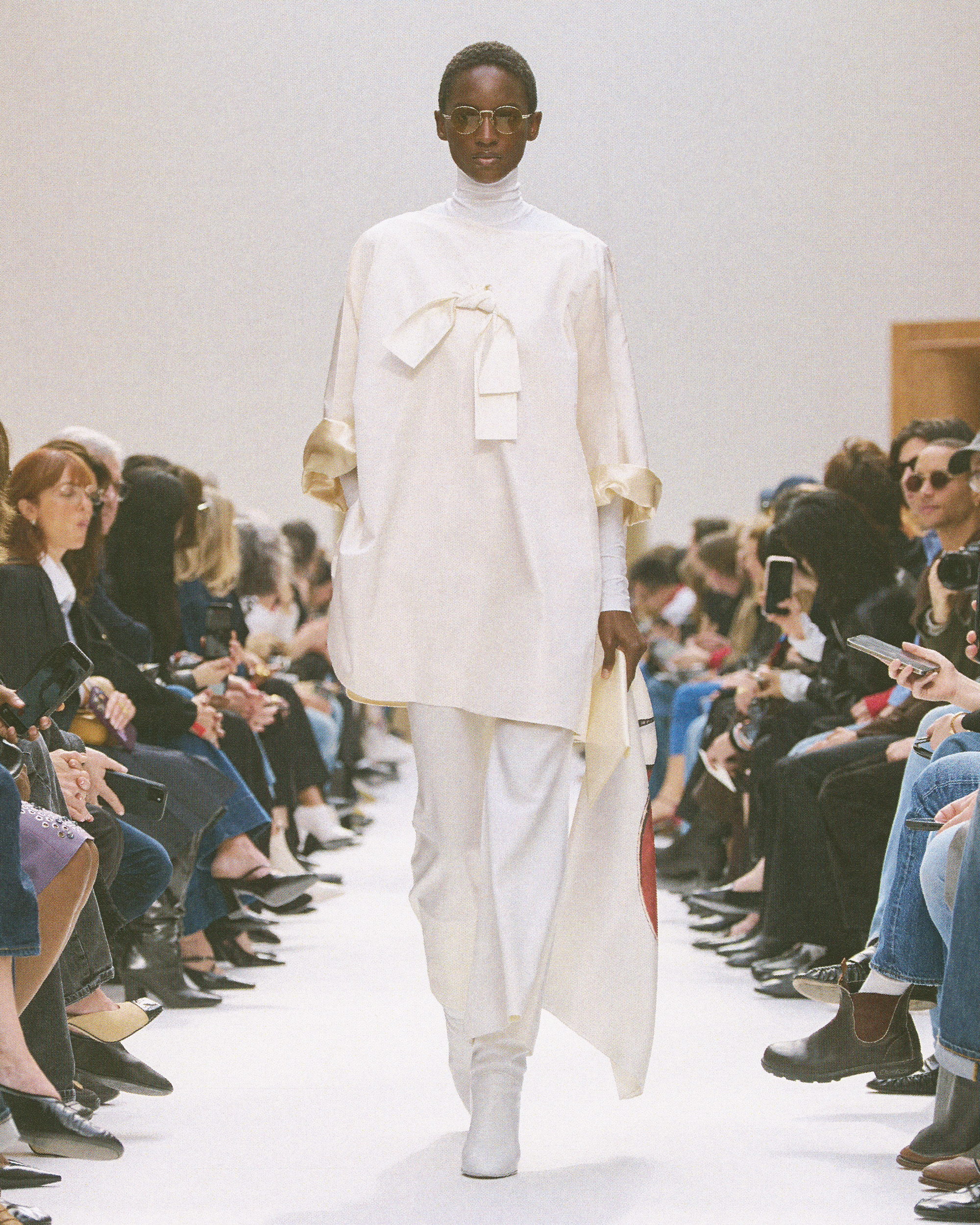 CELINE_070326_WINTER2026_SHOW_RUNWAY_KEYLOOKS_4X5_LOOK_03