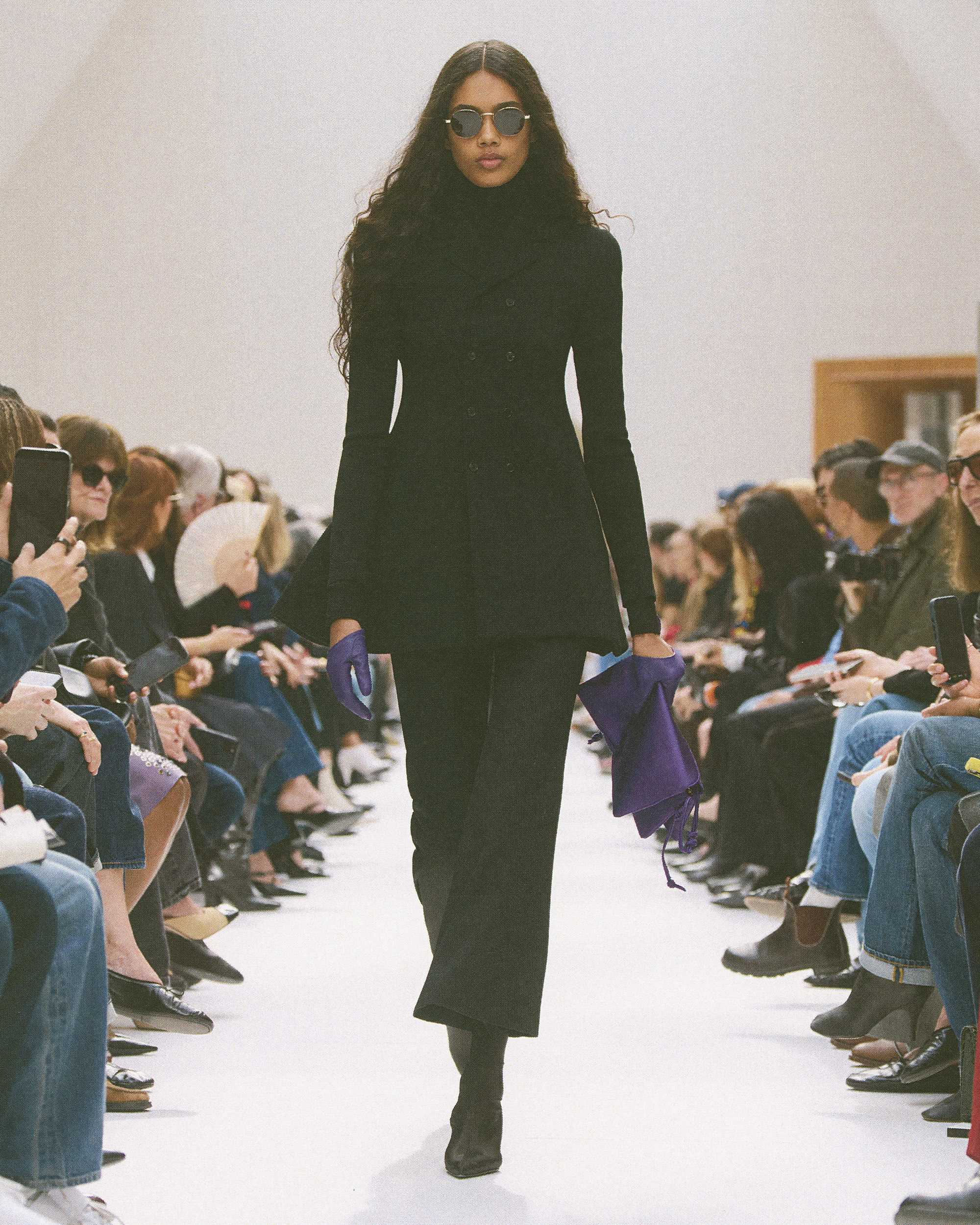 CELINE_070326_WINTER2026_SHOW_RUNWAY_KEYLOOKS_4X5_LOOK_05