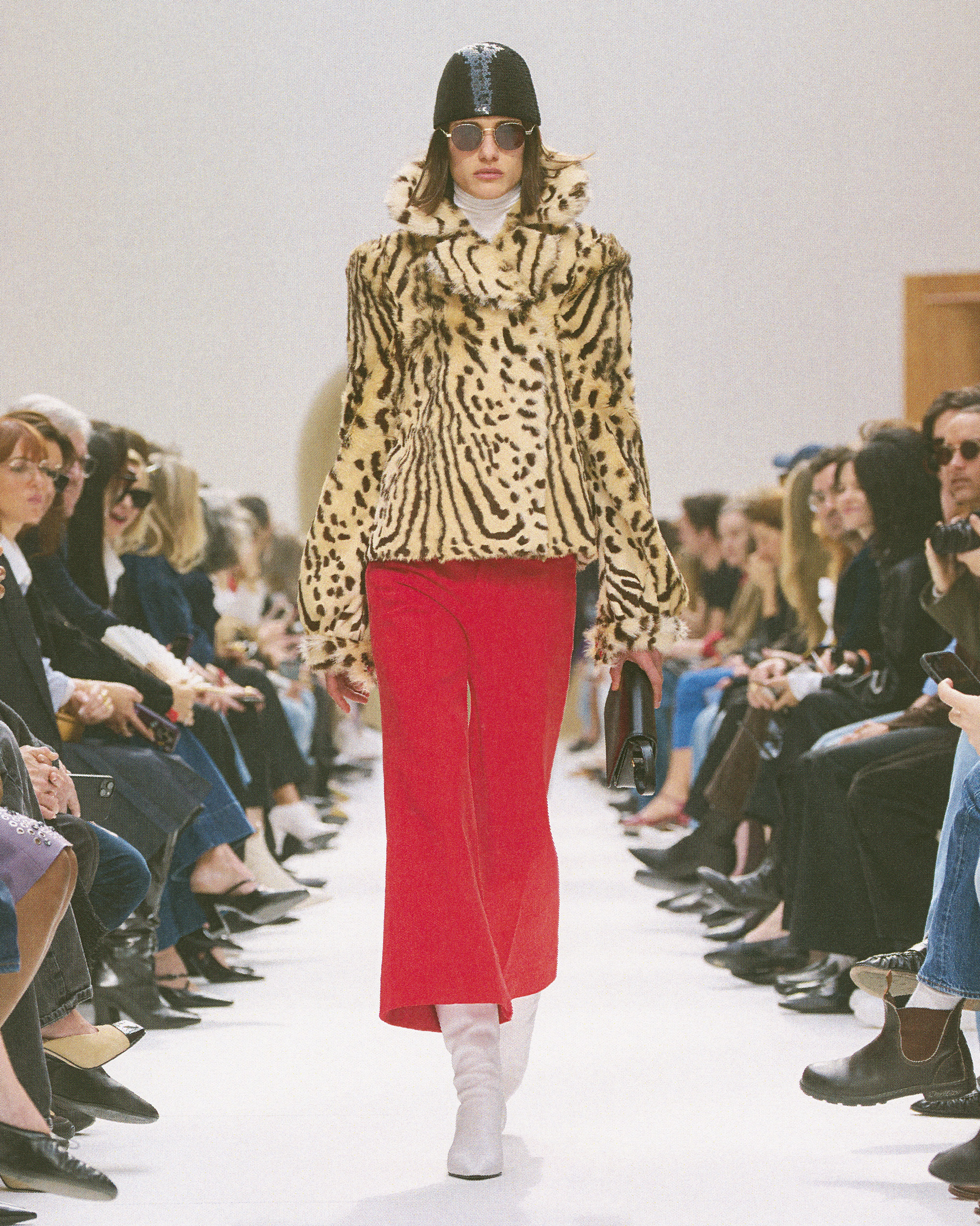 CELINE_070326_WINTER2026_SHOW_RUNWAY_KEYLOOKS_4X5_LOOK_09