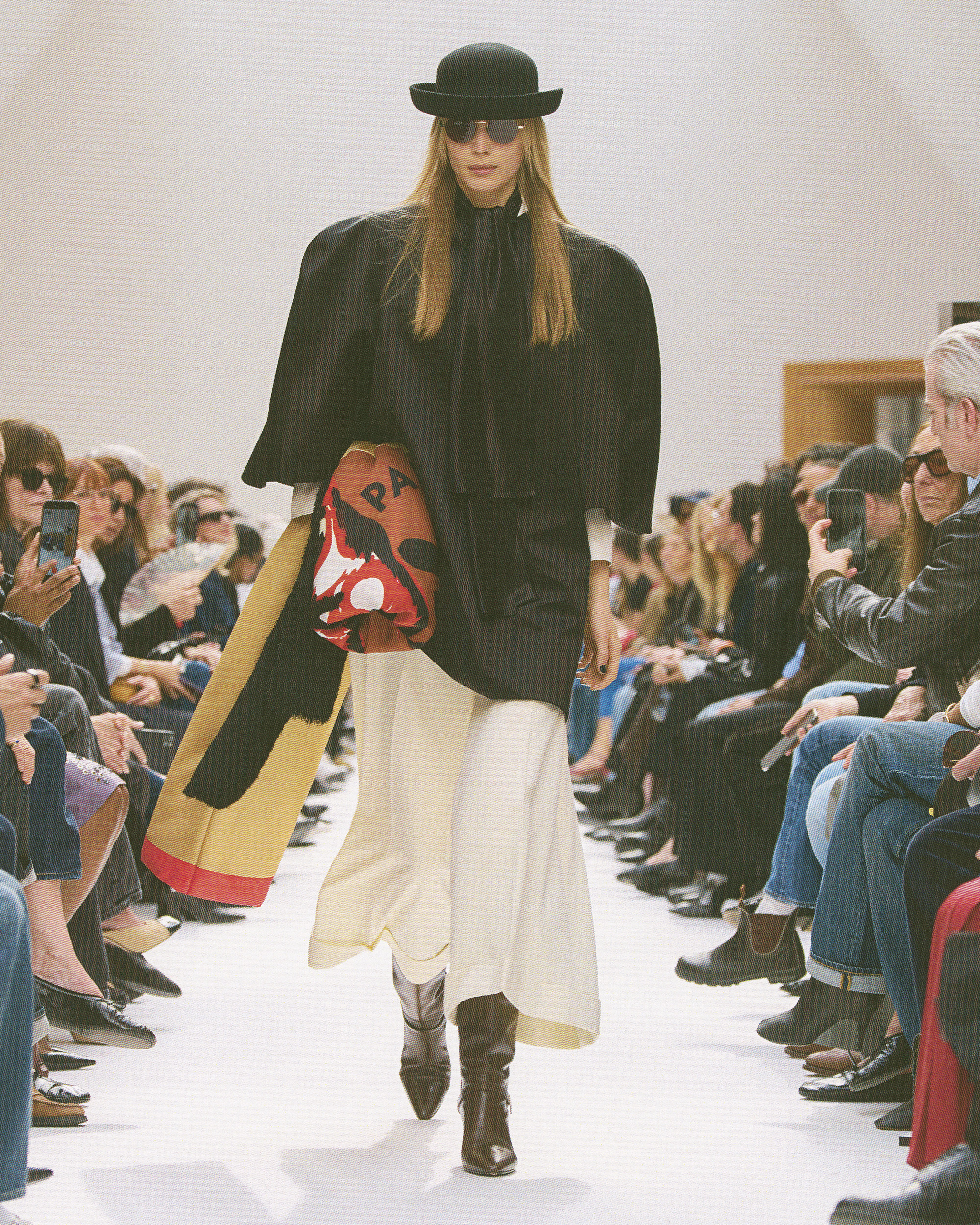 CELINE_070326_WINTER2026_SHOW_RUNWAY_KEYLOOKS_4X5_LOOK_11