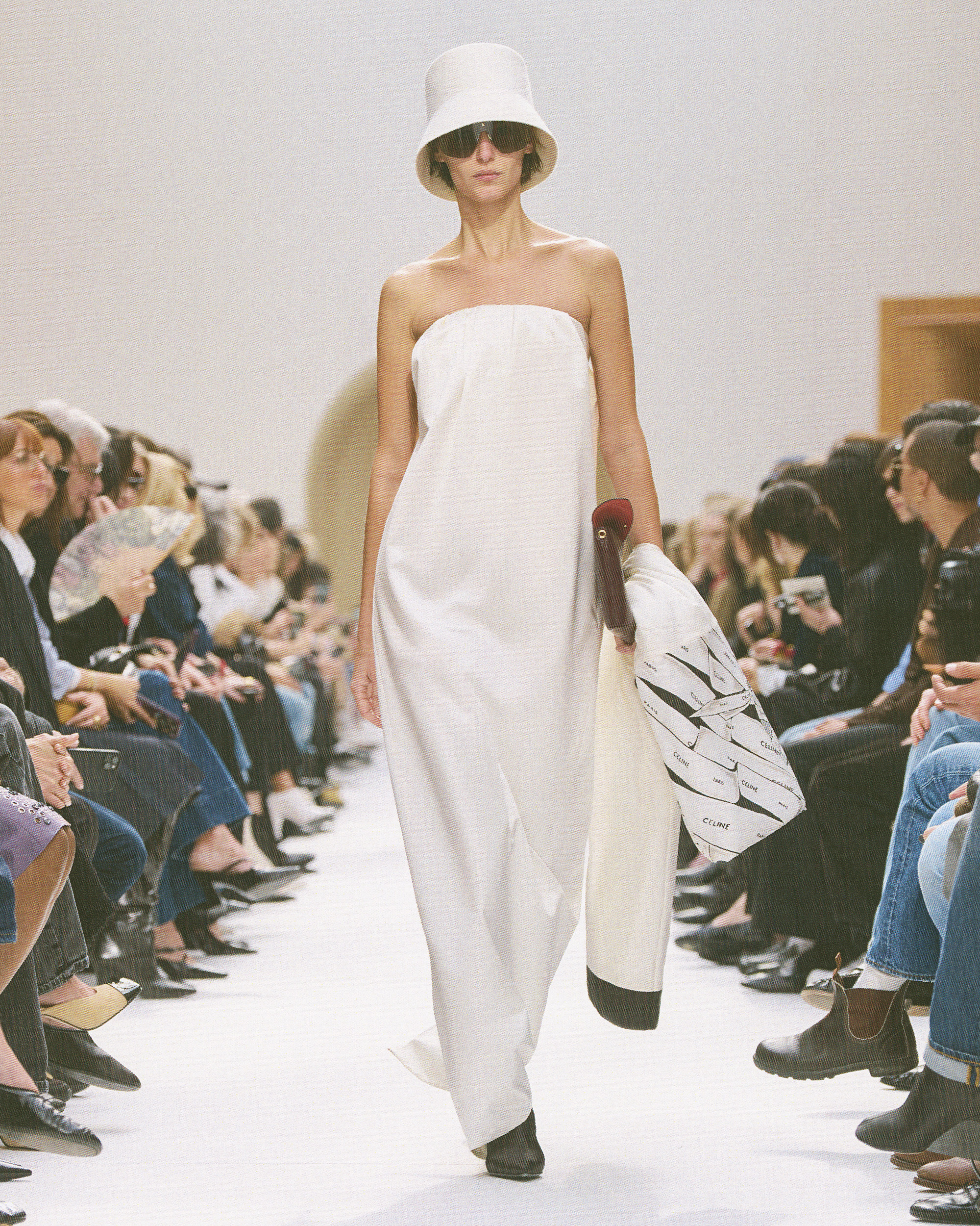 CELINE_070326_WINTER2026_SHOW_RUNWAY_KEYLOOKS_4X5_LOOK_13