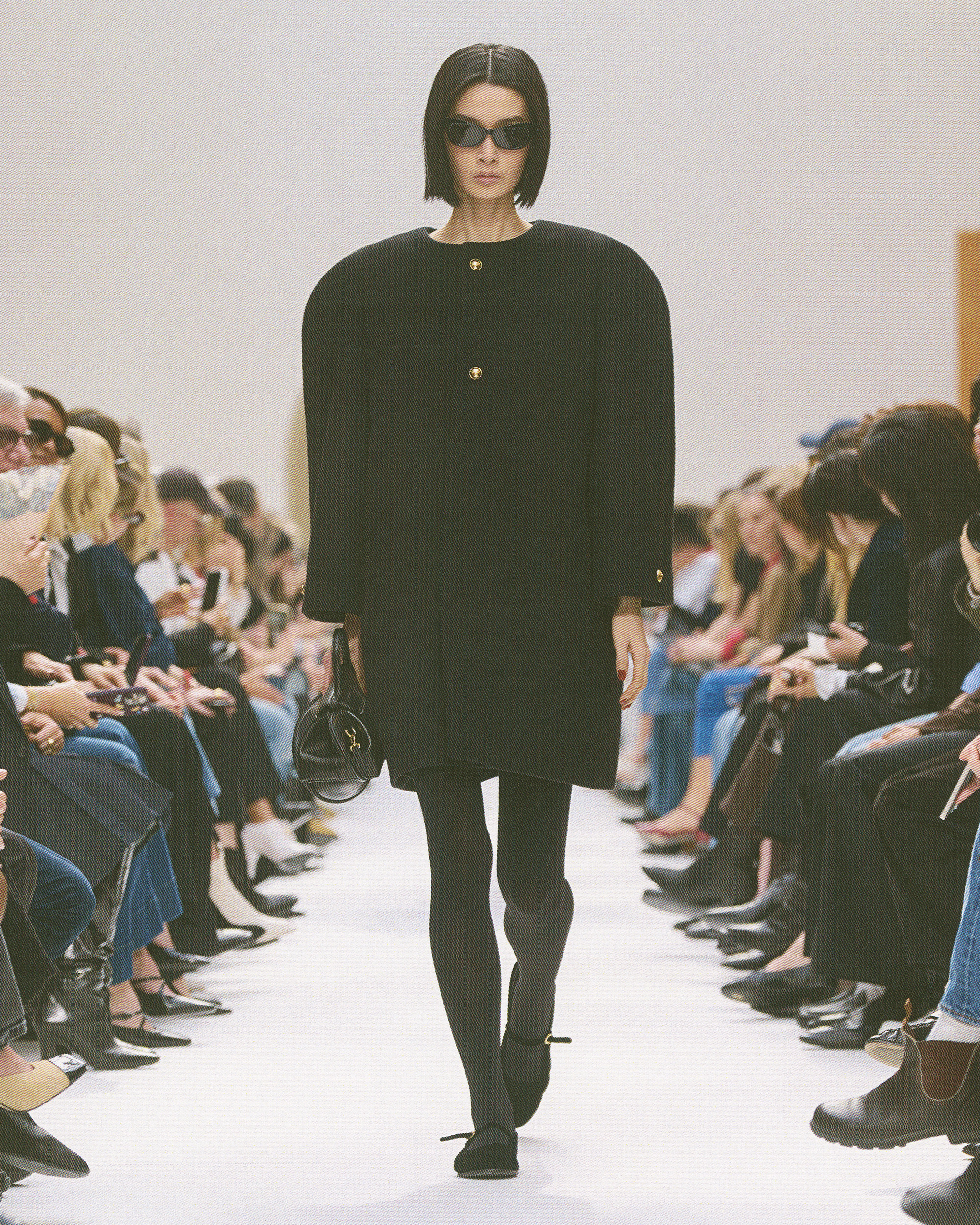 CELINE_070326_WINTER2026_SHOW_RUNWAY_KEYLOOKS_4X5_LOOK_14