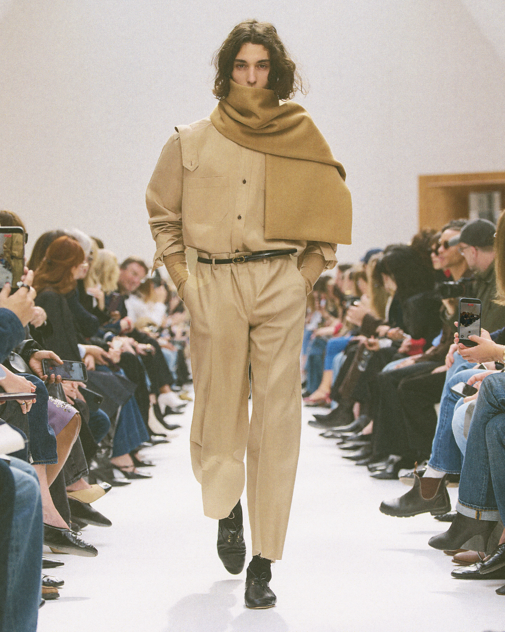 CELINE_070326_WINTER2026_SHOW_RUNWAY_KEYLOOKS_4X5_LOOK_21