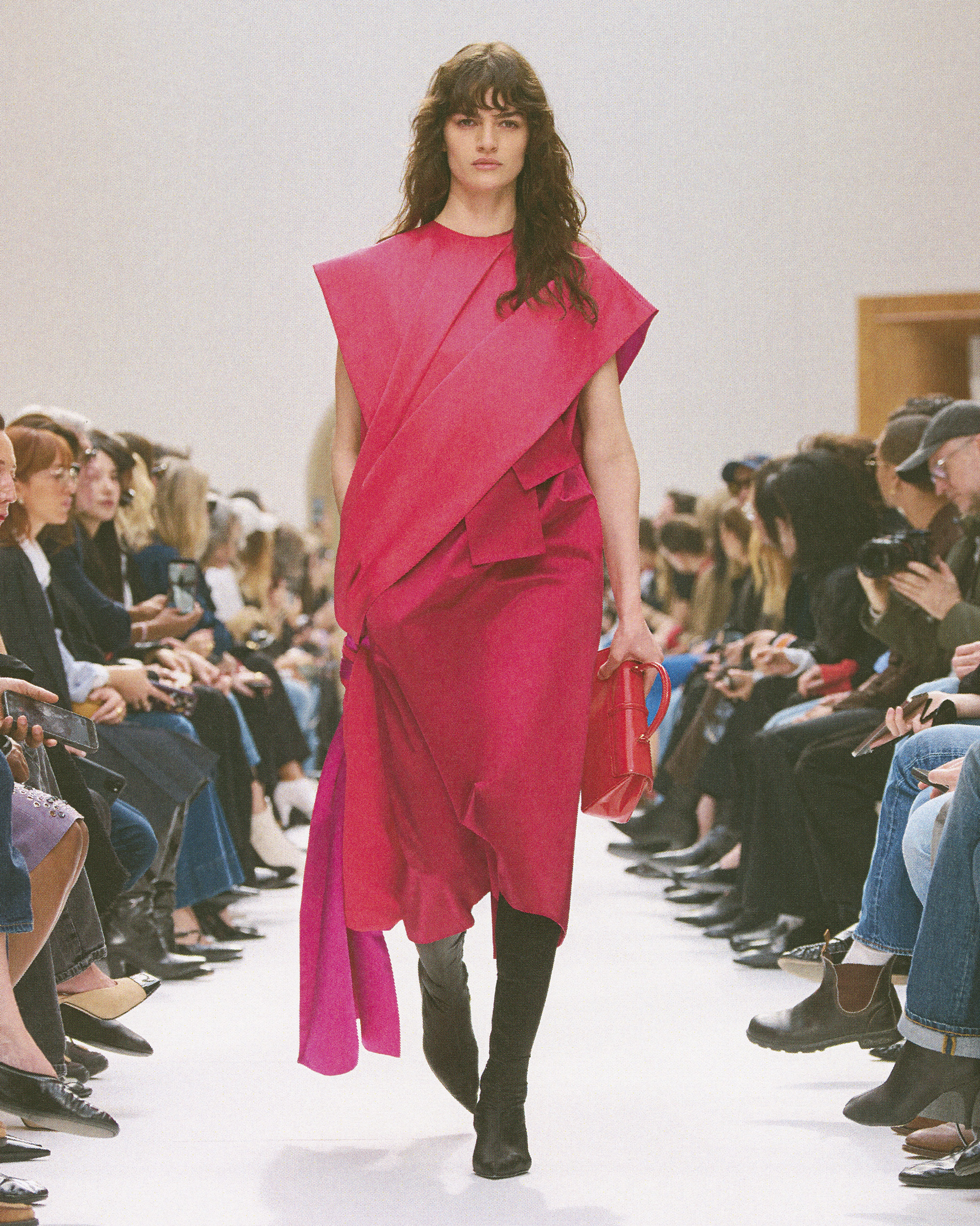 CELINE_070326_WINTER2026_SHOW_RUNWAY_KEYLOOKS_4X5_LOOK_27