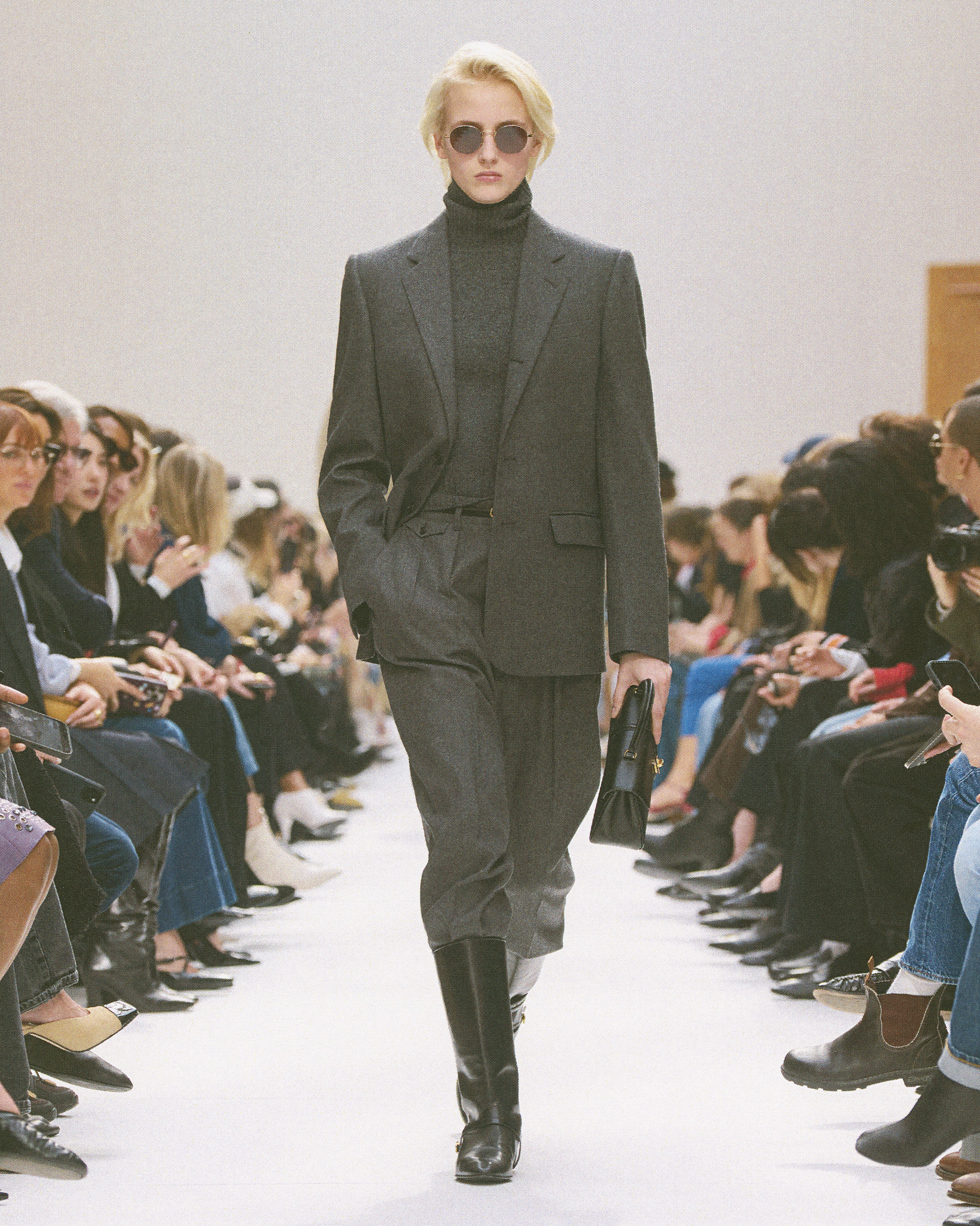 CELINE_070326_WINTER2026_SHOW_RUNWAY_KEYLOOKS_4X5_LOOK_28