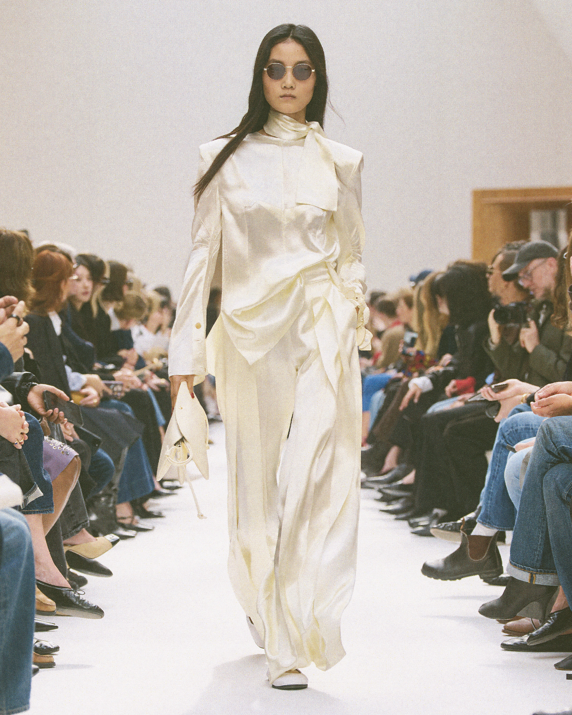 CELINE_070326_WINTER2026_SHOW_RUNWAY_KEYLOOKS_4X5_LOOK_36