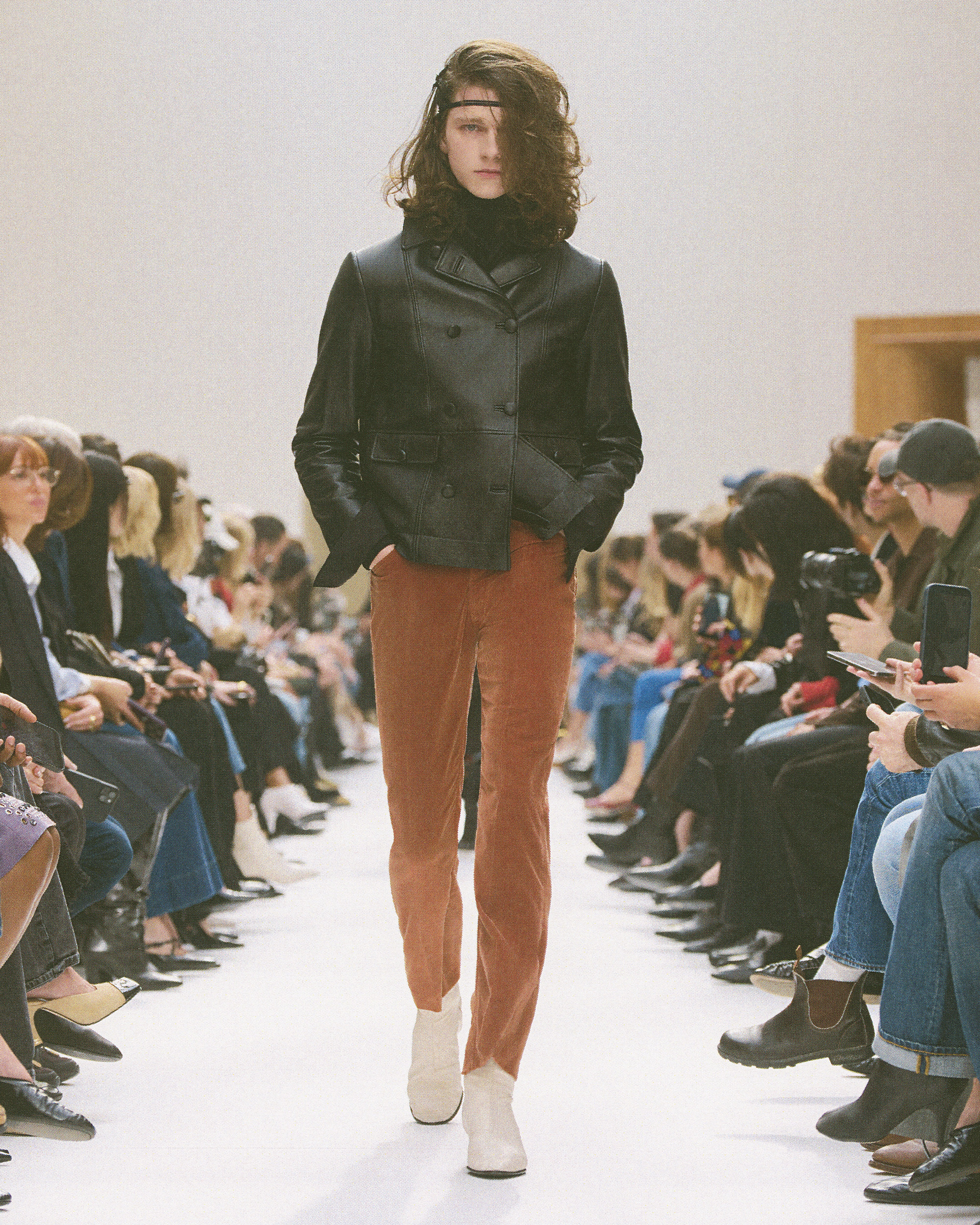 CELINE_070326_WINTER2026_SHOW_RUNWAY_KEYLOOKS_4X5_LOOK_41