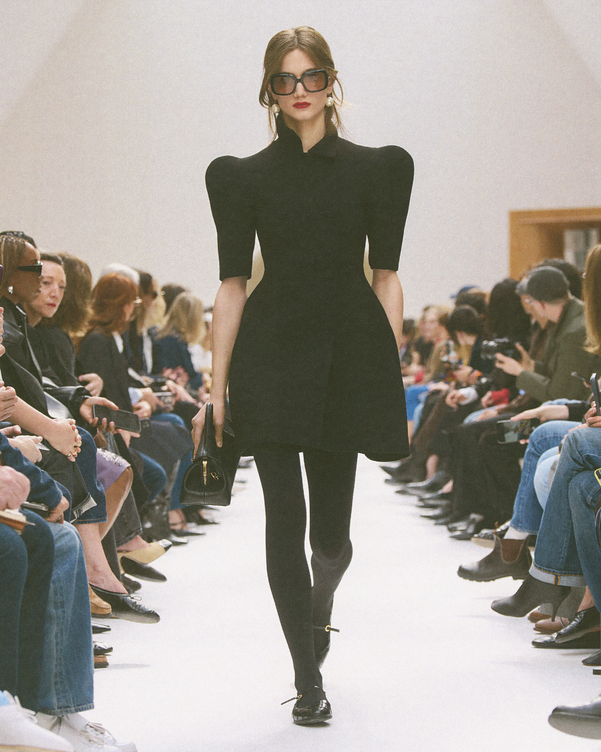 CELINE_070326_WINTER2026_SHOW_RUNWAY_KEYLOOKS_4X5_LOOK_45