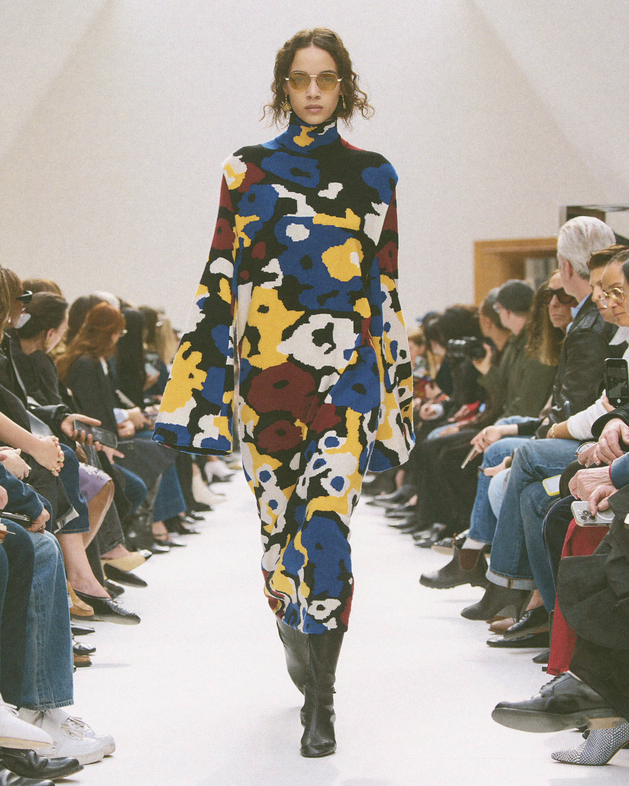 CELINE_070326_WINTER2026_SHOW_RUNWAY_KEYLOOKS_4X5_LOOK_48