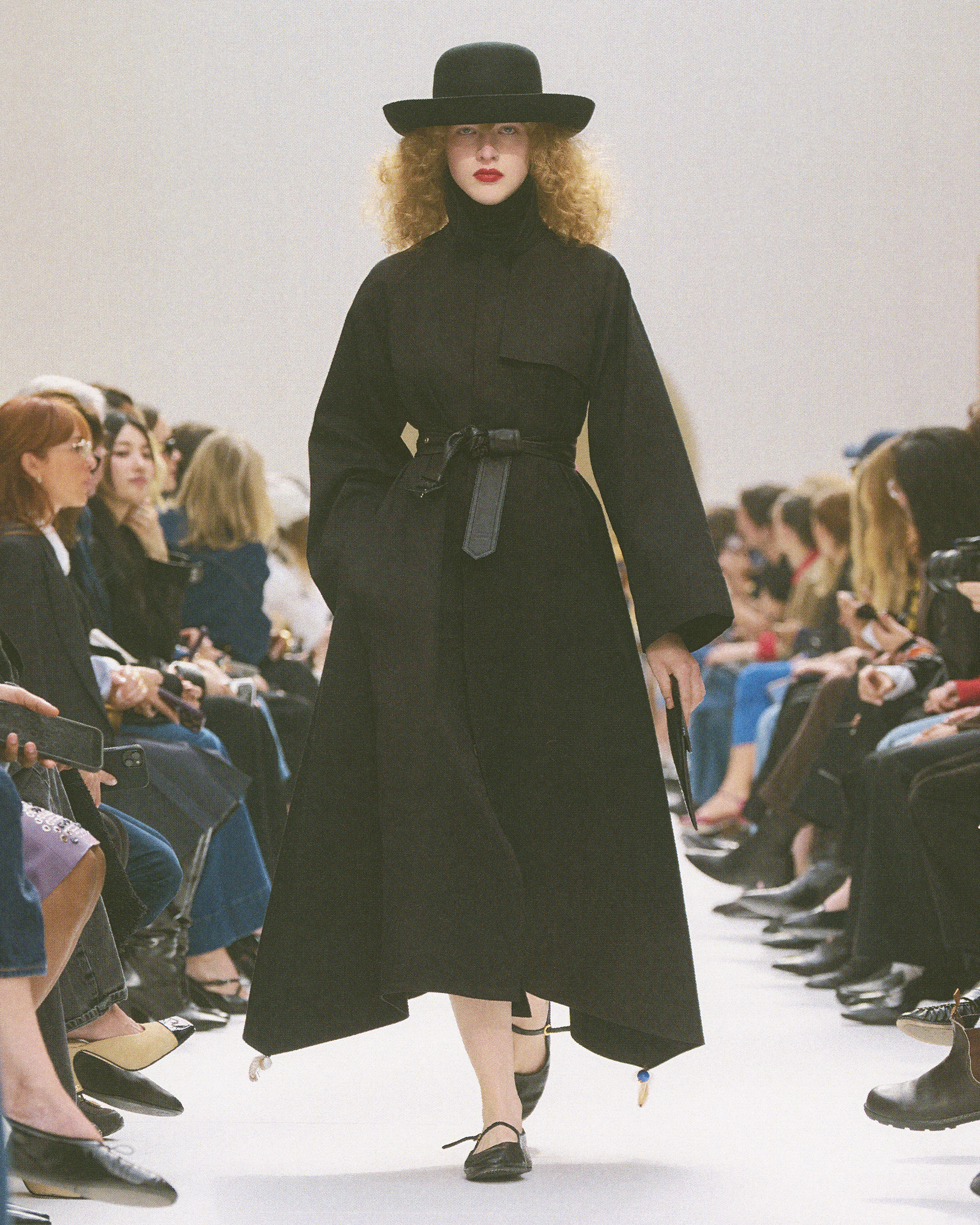 CELINE_070326_WINTER2026_SHOW_RUNWAY_KEYLOOKS_4X5_LOOK_52