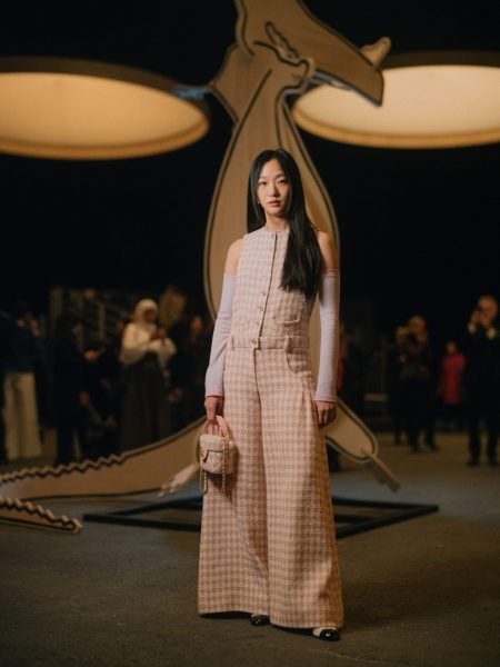 Celebrities wearing CHANEL at the Haute Couture Spring-Summer 2023 Show -  Time International