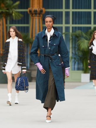 CHANEL CRUISE 2019/2020 COLLECTION - Time International