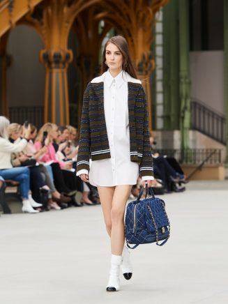 Chanel Cruise 2022 Runway Bag Collection featuring Classic Edgy