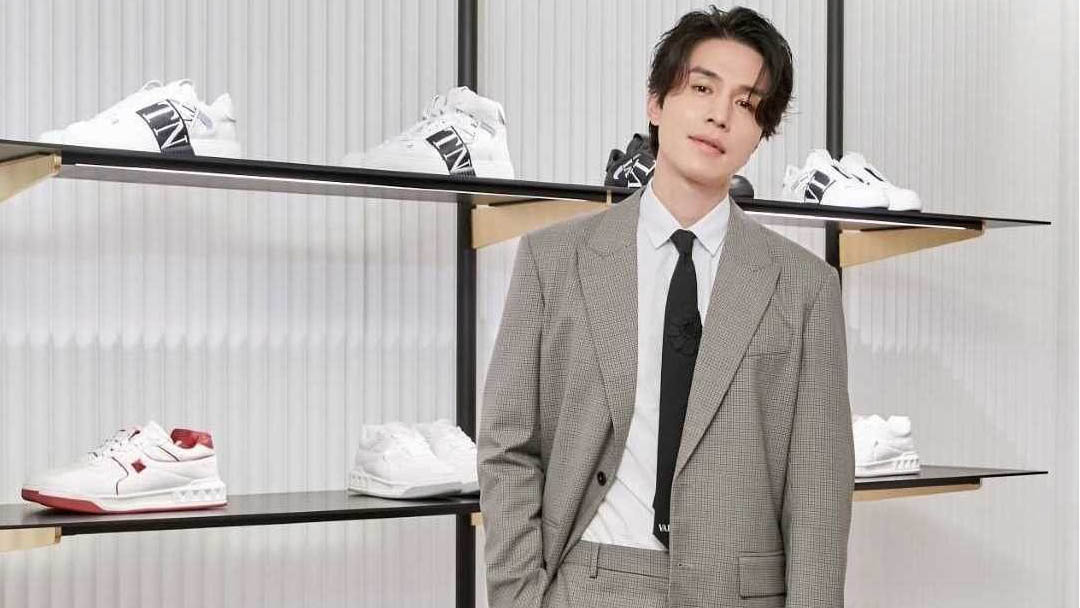 MODERN MAN: THE VERSATILE STYLE OF KOREAN ACTOR LEE DONG WOOK