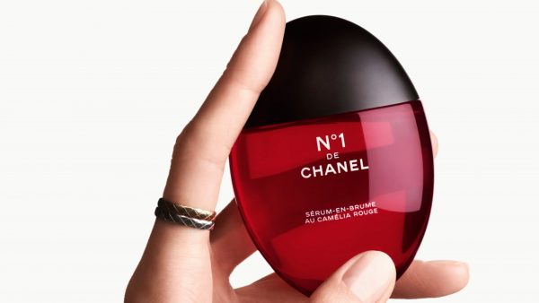 CHANEL Introduces the N°1 DE CHANEL Serum-in-Mist