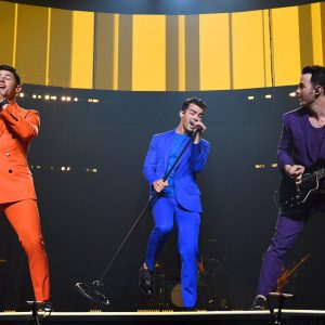 THE JONAS BROTHERS RETURNS TO THE SPOTLIGHT WITH GREAT MUSIC AND EVEN BETTER STYLE