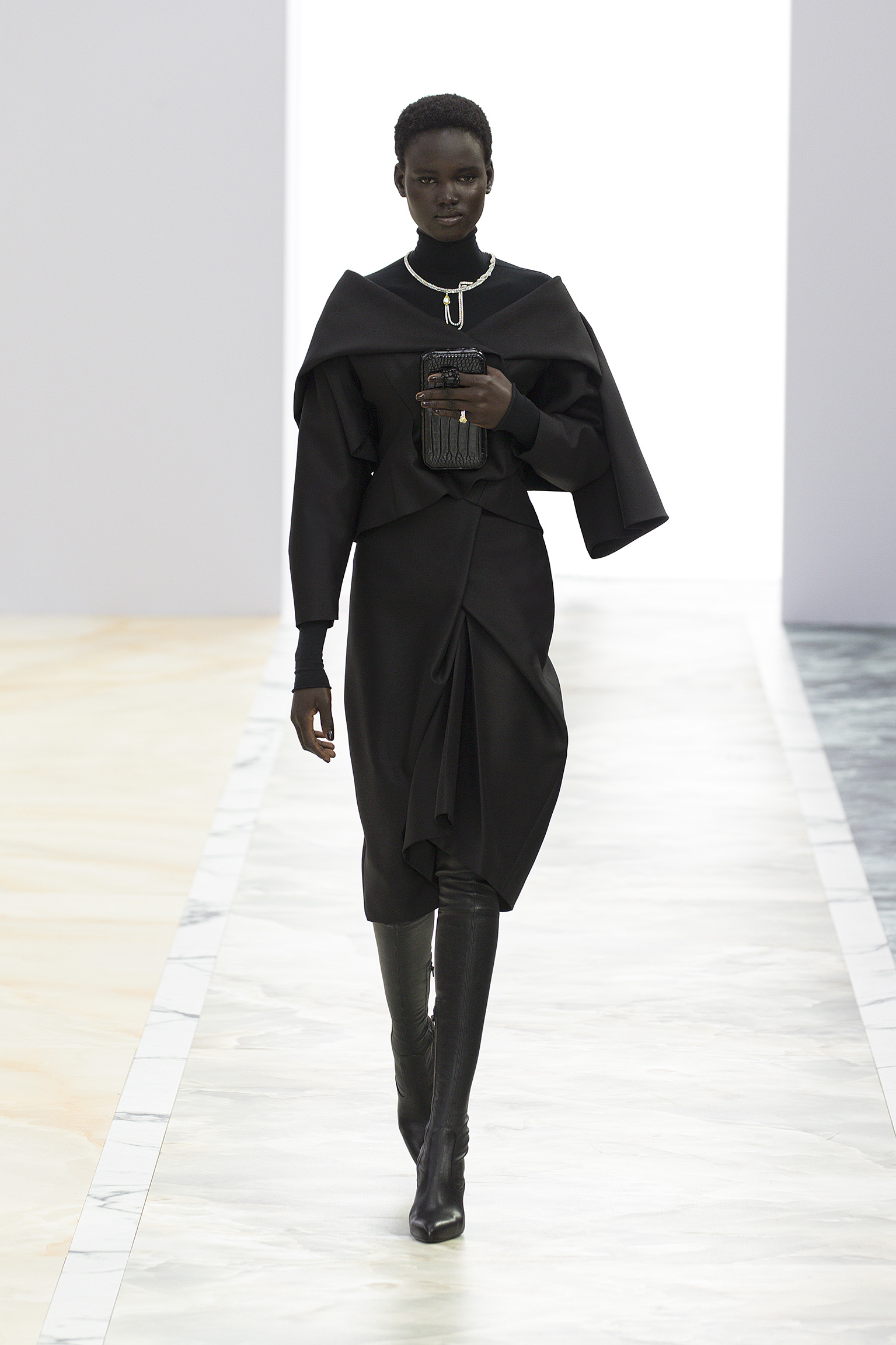 FENDI COUTURE AW23_08