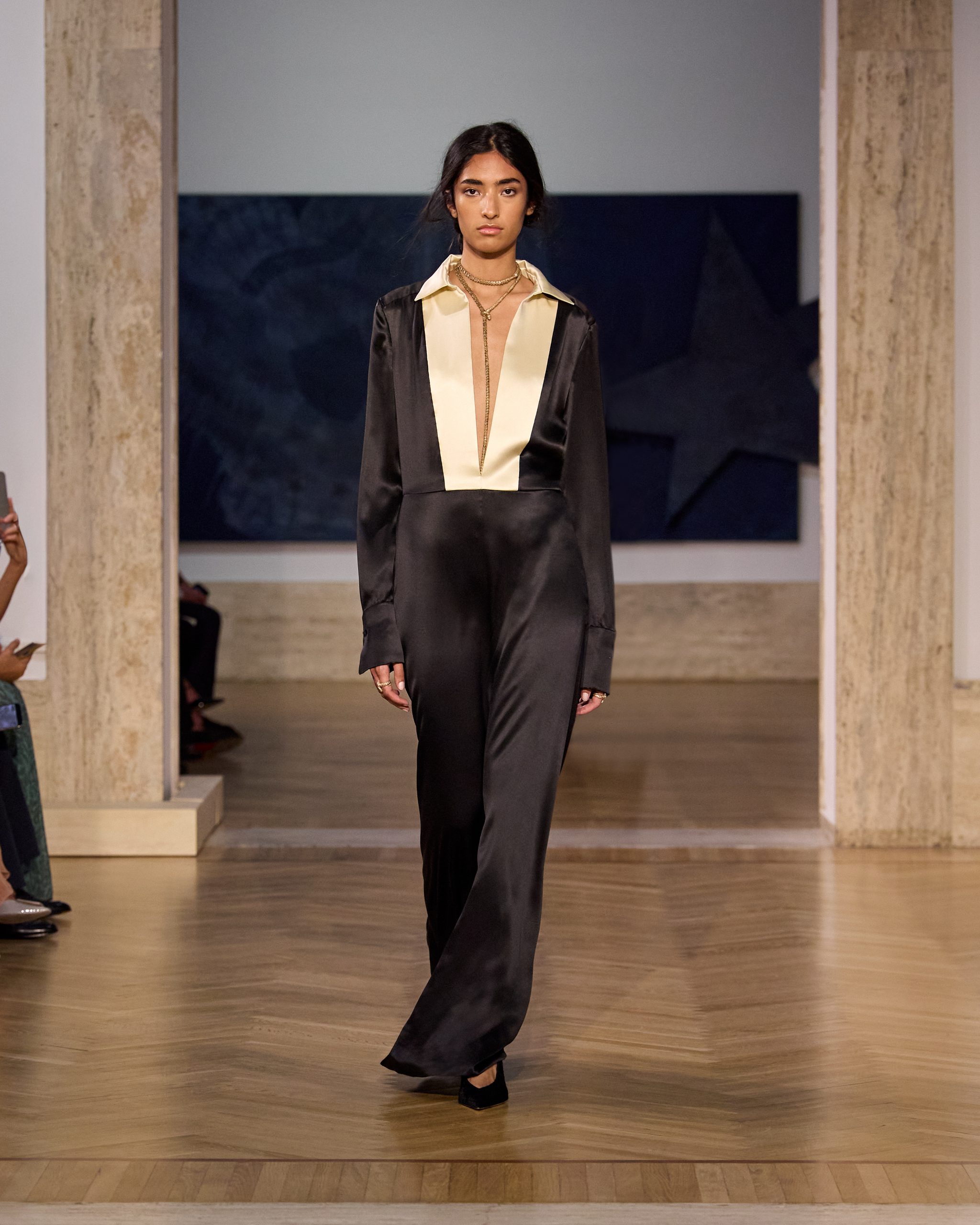 Fendi fw26 runway looks 4x5 016