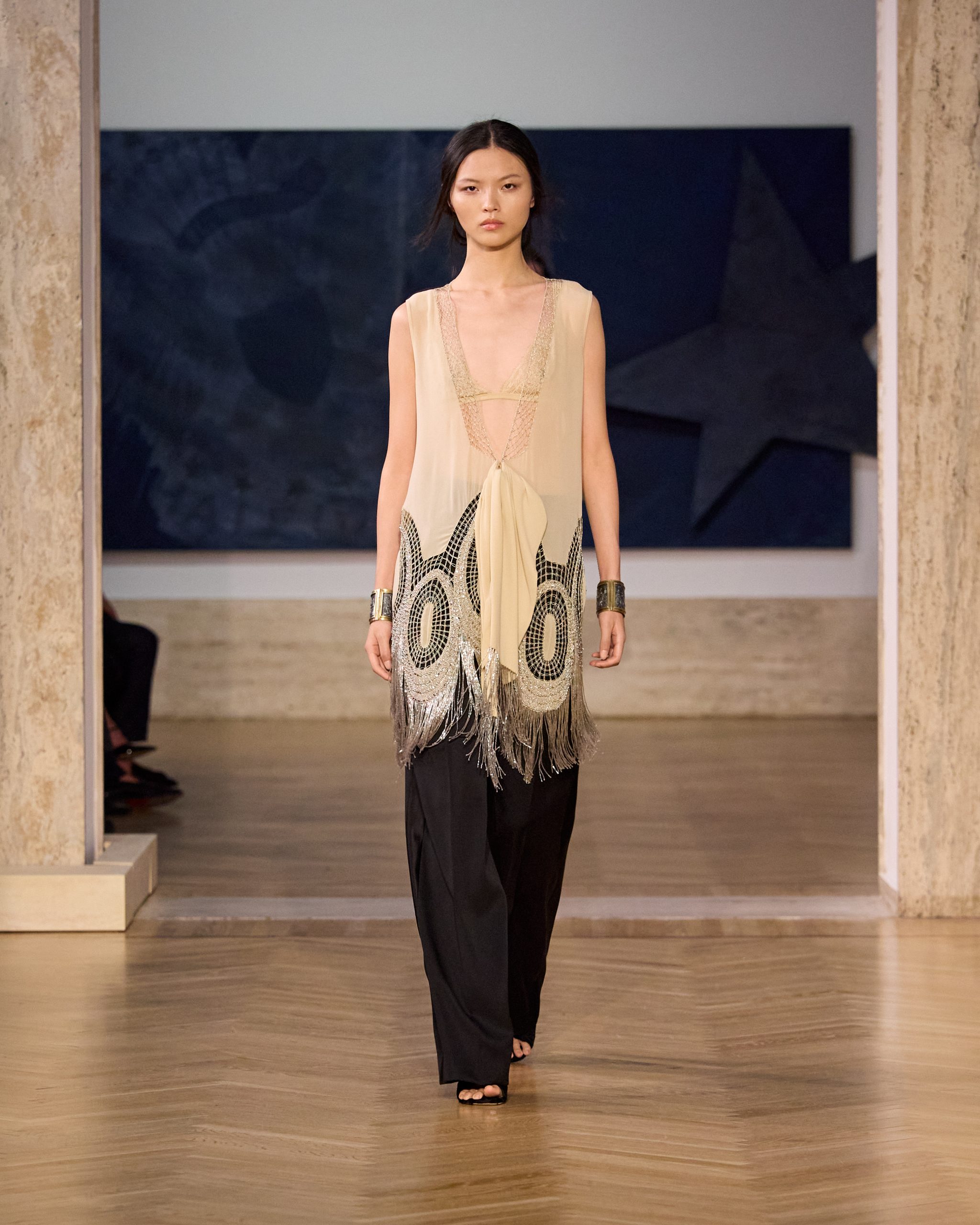 Fendi fw26 runway looks 4x5 030