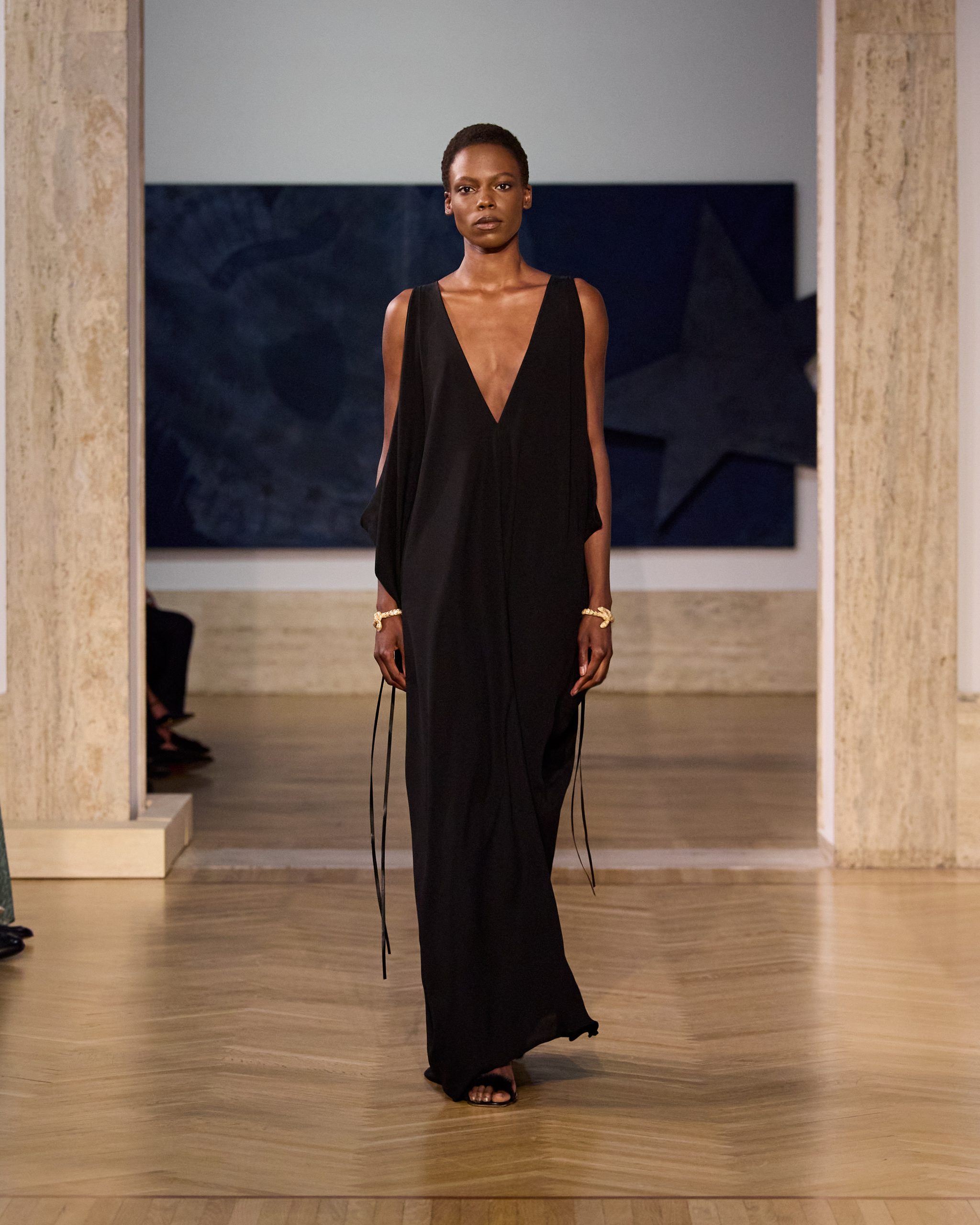 Fendi fw26 runway looks 4x5 036