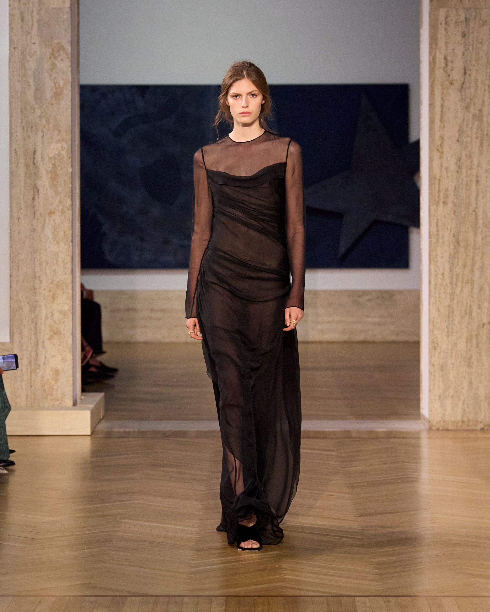 Fendi fw26 runway looks 4x5 062