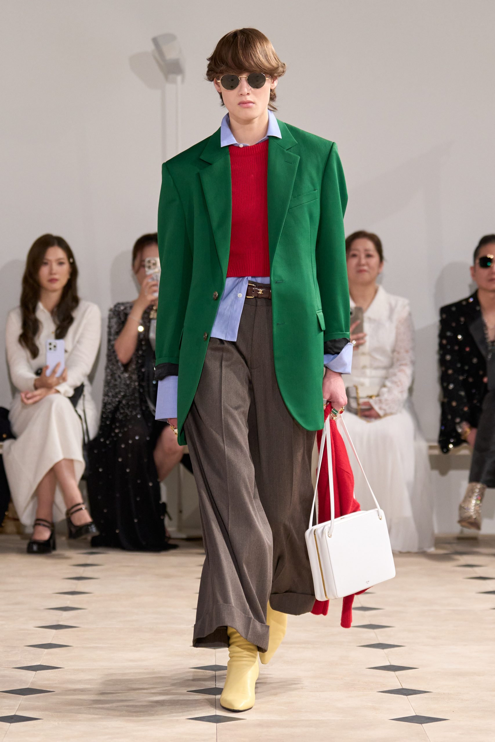 Look 28