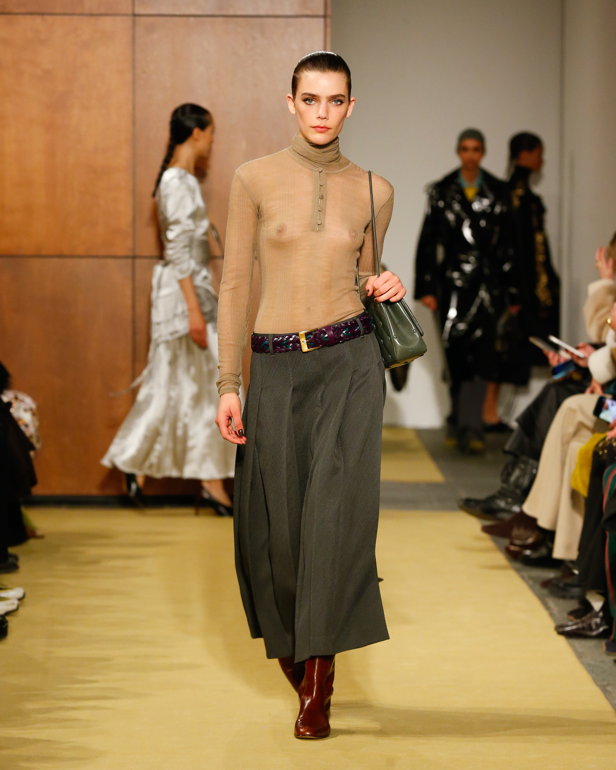 TB_FW26_SHOW_LOOK_021_4X5