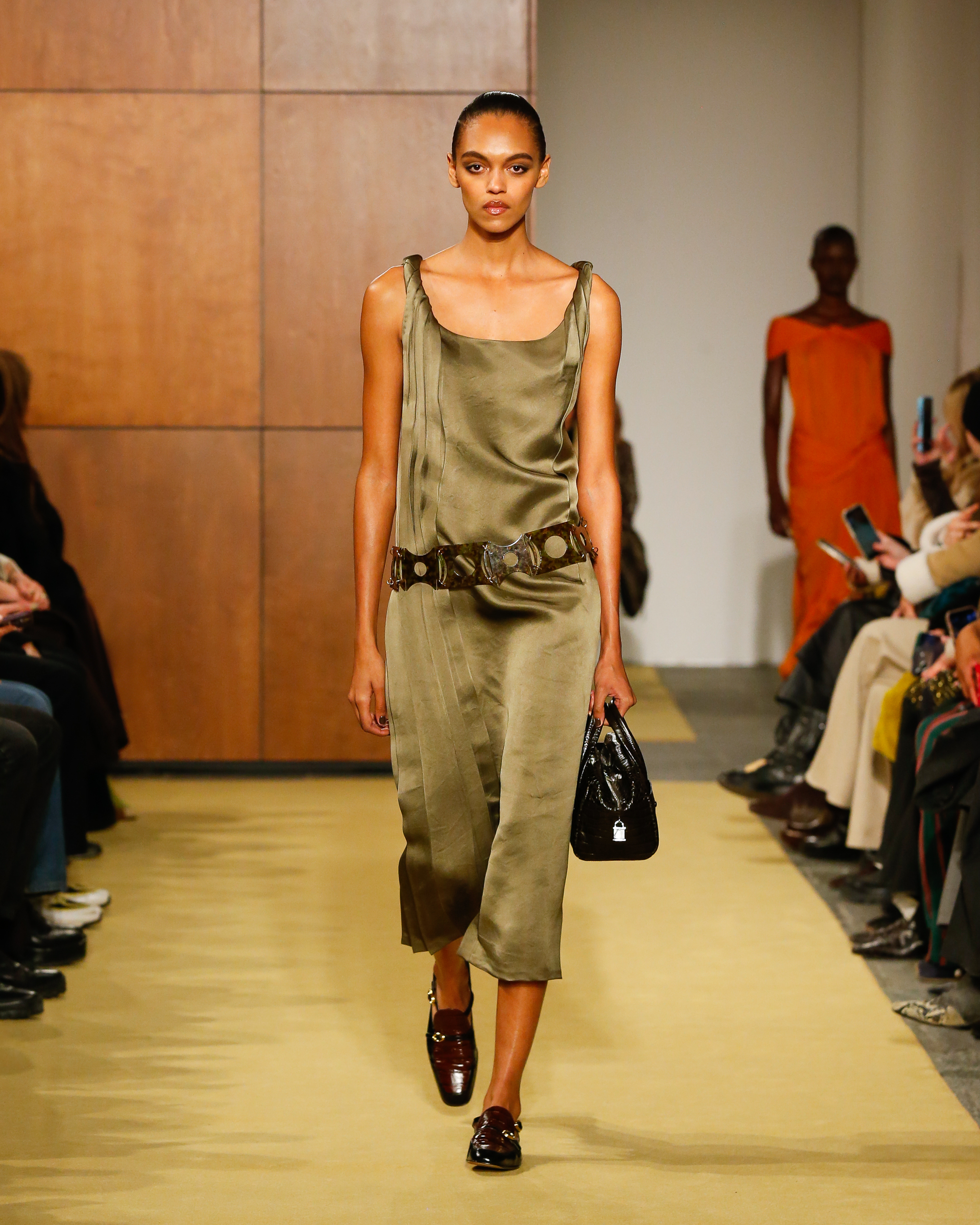 TB_FW26_SHOW_LOOK_025_4X5