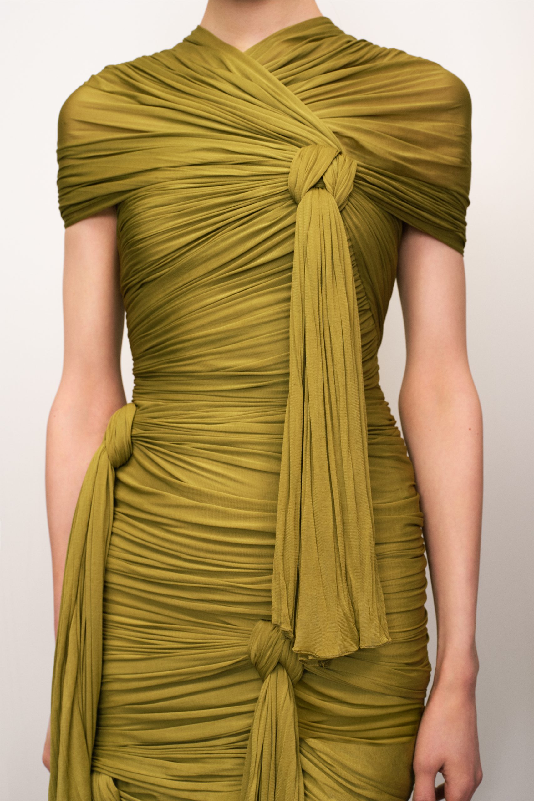 TB_RES26_LOOKBOOK_LOOK_19_DETAIL_2X3
