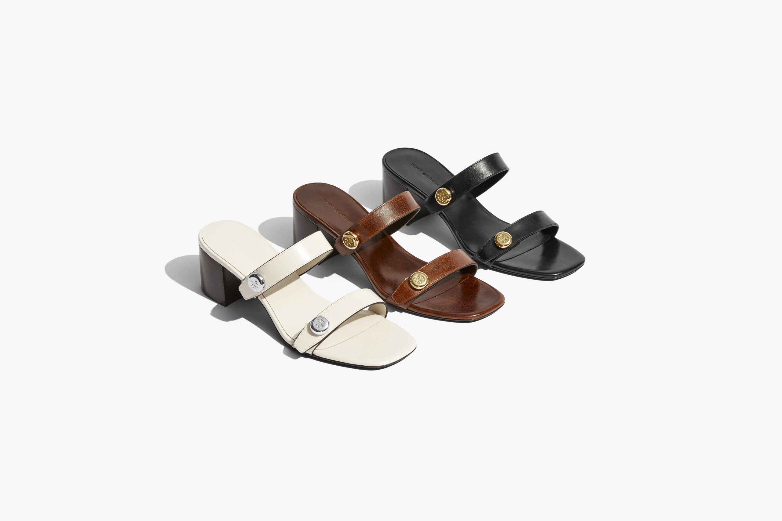 TB_SPF26_ESLS_ROMY_CITY_SANDAL_GROUP_SHOT_115_0001
