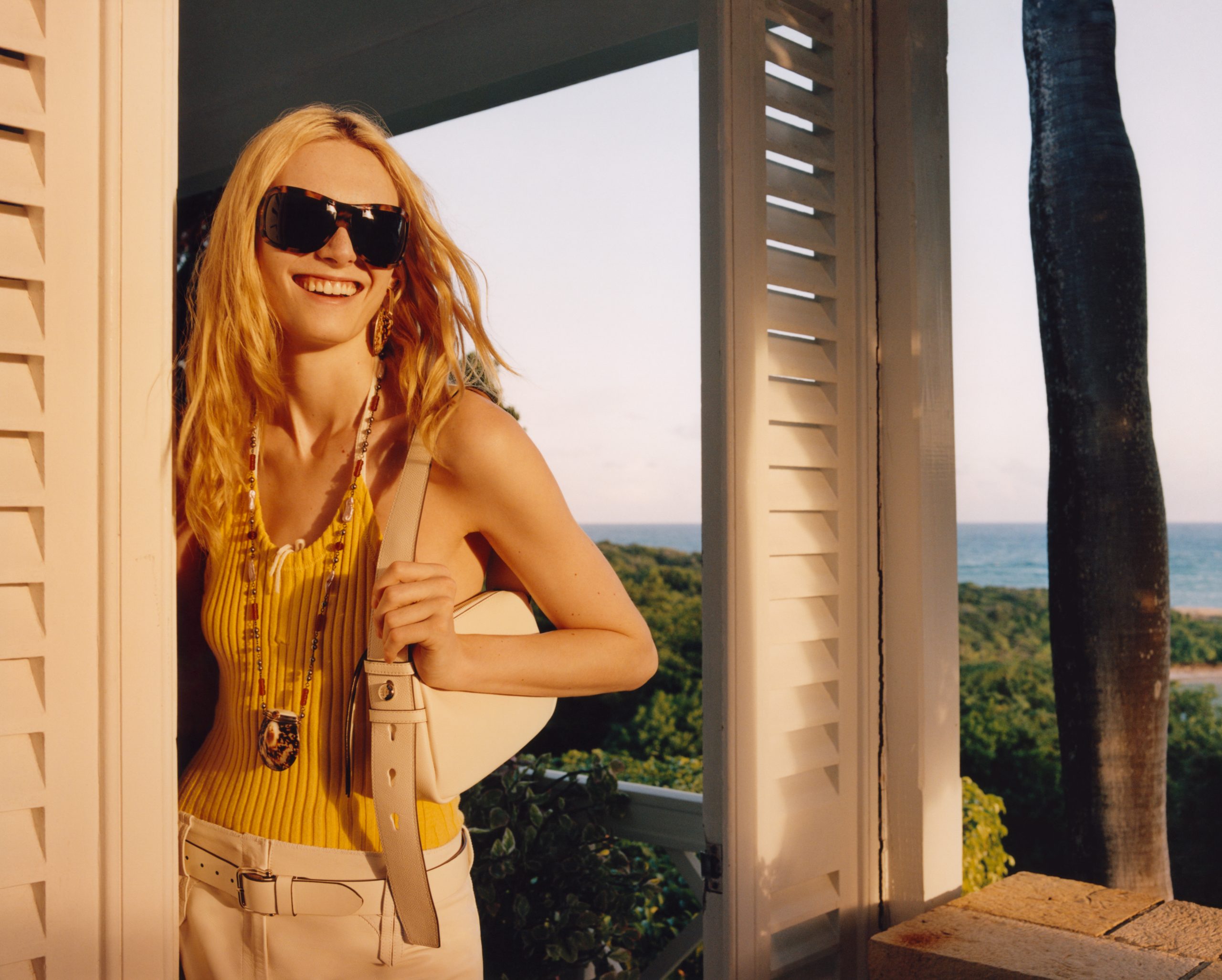 TB_SPR26_CAMPAIGN_ROMY_SHOULDER_SHOT_11_003