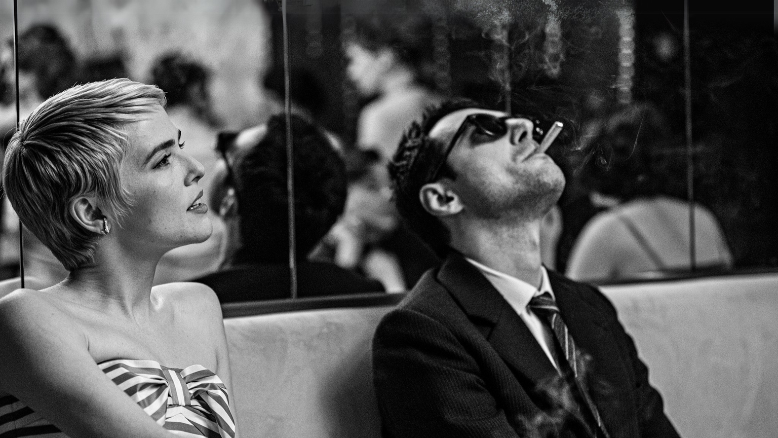 Zoey Deutch Revives a CHANEL Classic in “Nouvelle Vague”