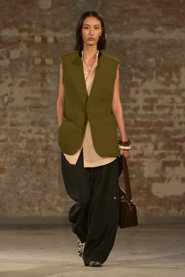 ami_paris_runway_4