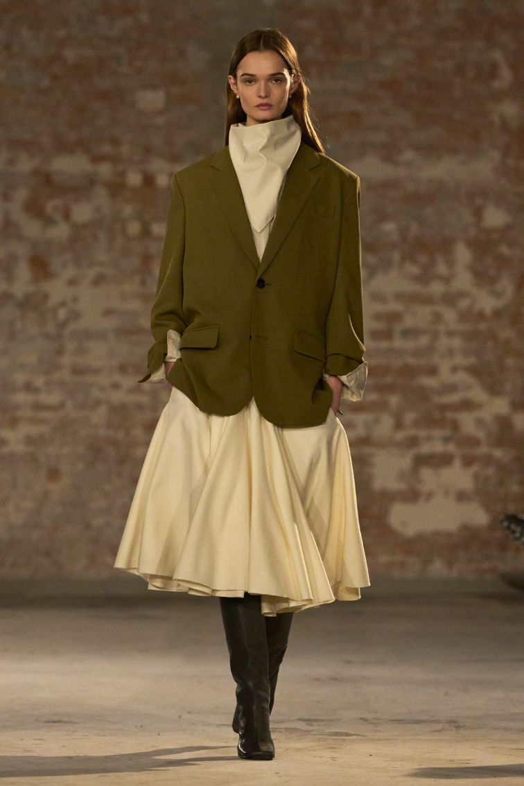 ami_paris_runway_6