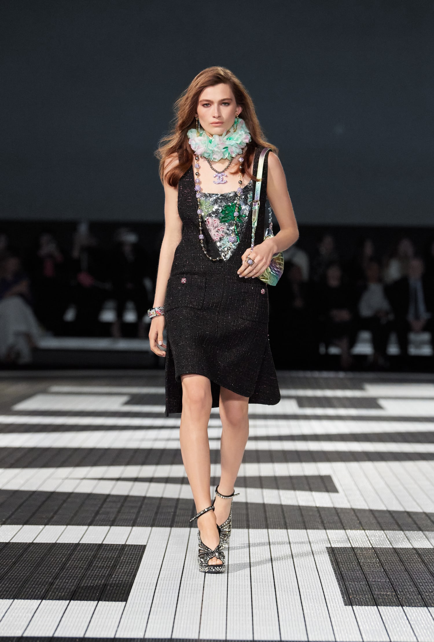 chanel_042_cruise-2023-24-collection-LD