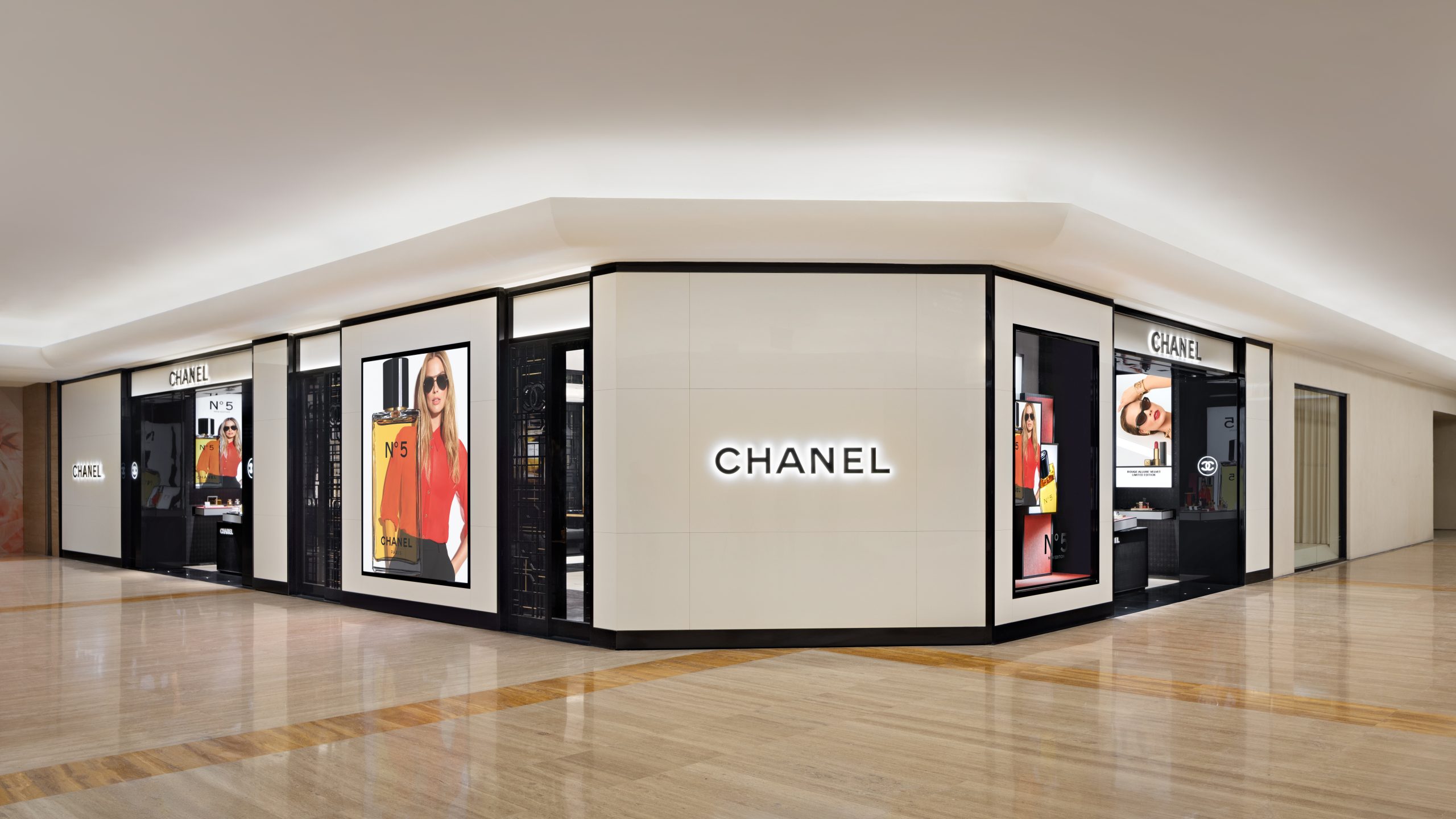CHANEL Unveils its New Fragrance & Beauty Boutique in Plaza Indonesia