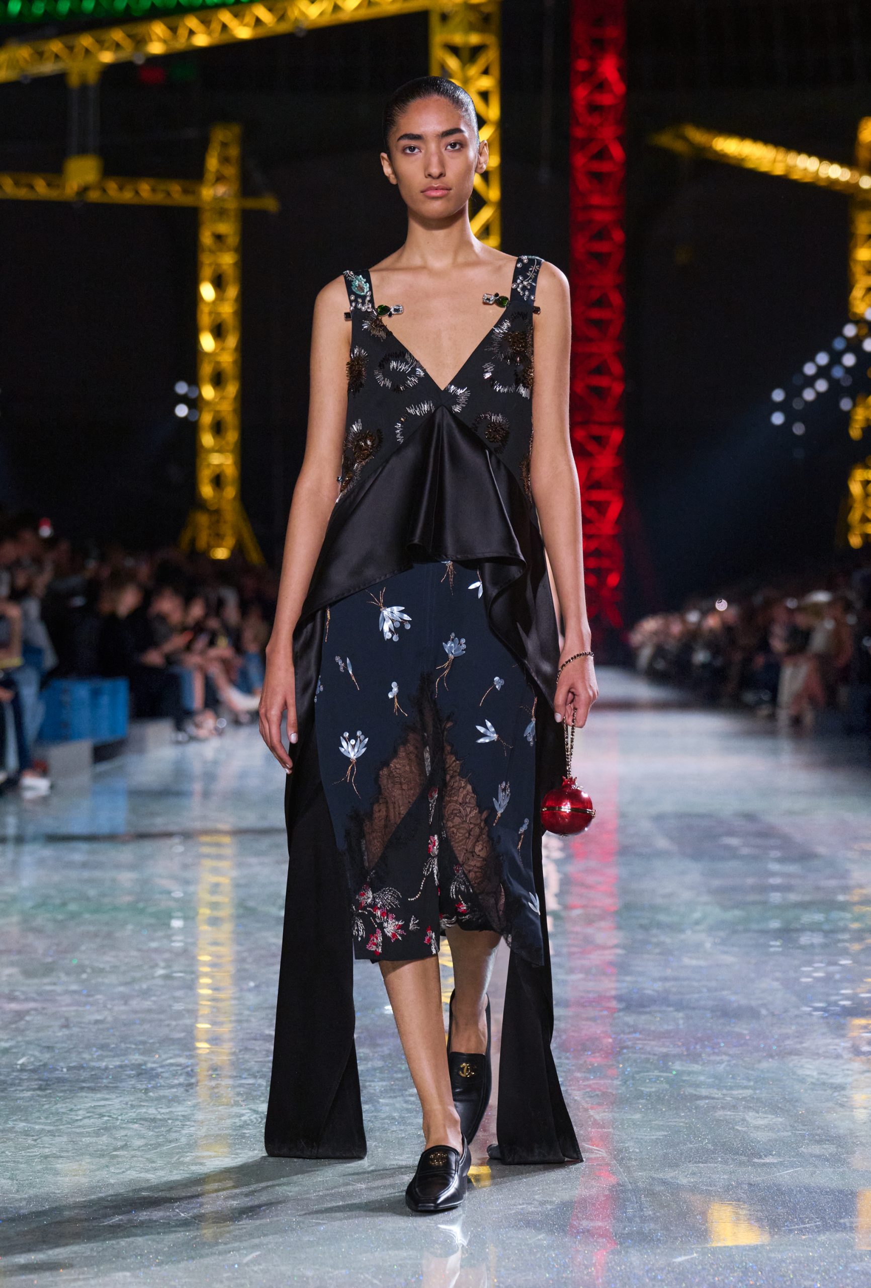 chanel_fw26-copyright-chanel-look-18-HD