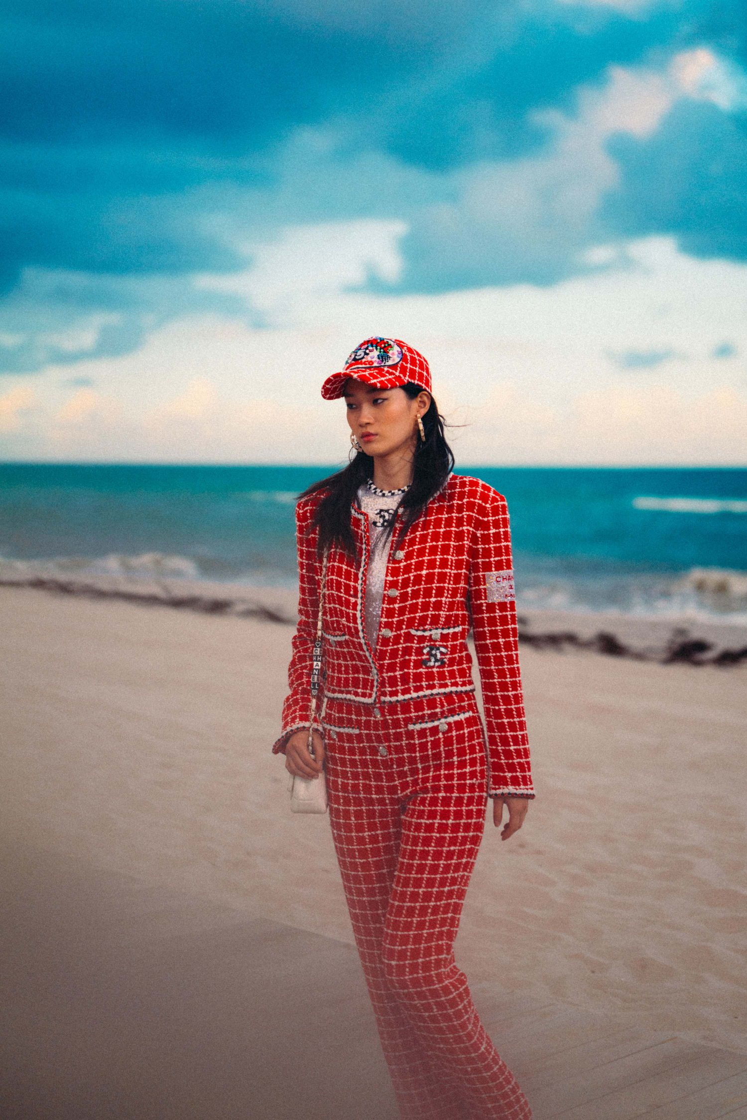 CHANEL The Cruise 2022/23 show in Miami - Time International