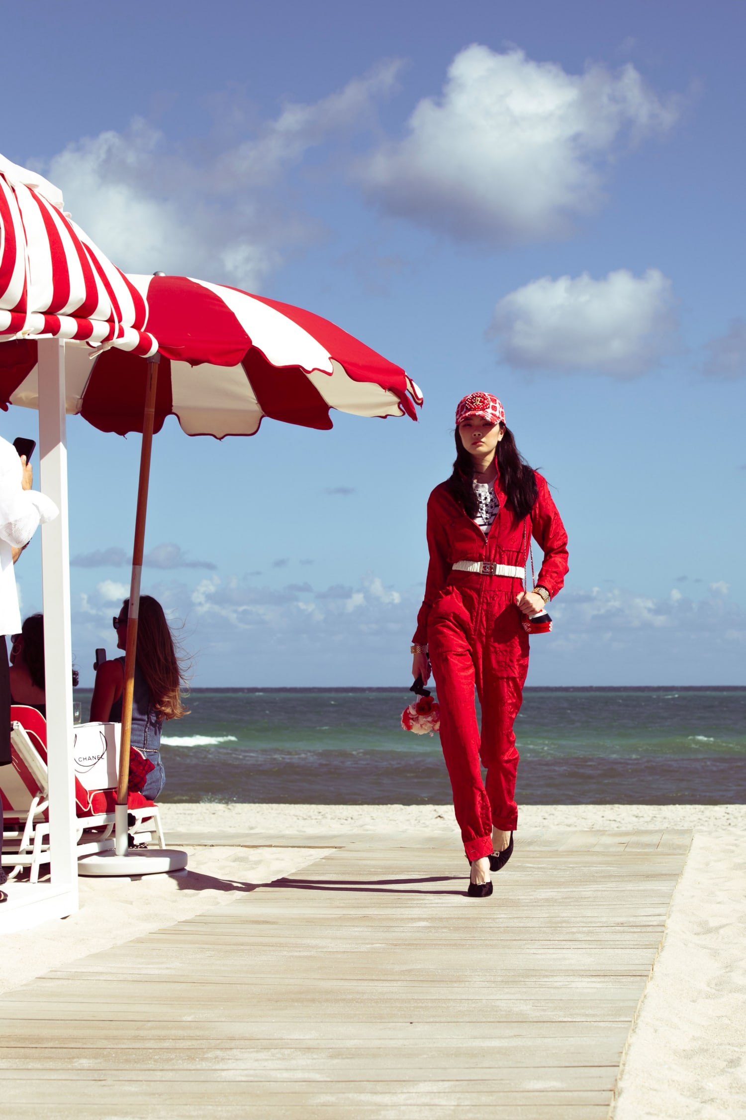 chanel_look-003-cruise-2022-23-show-in-miami-21-LD