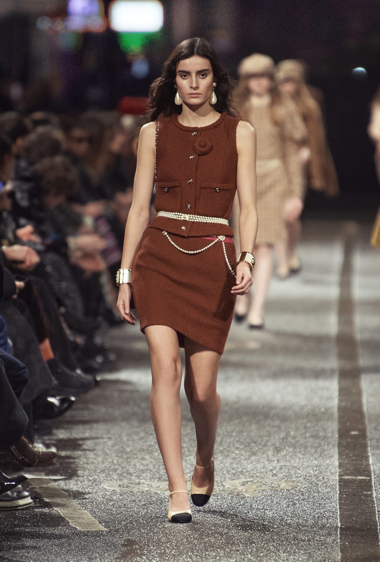 chanel_look-016_2023-24-metiers-dart-collection-LD