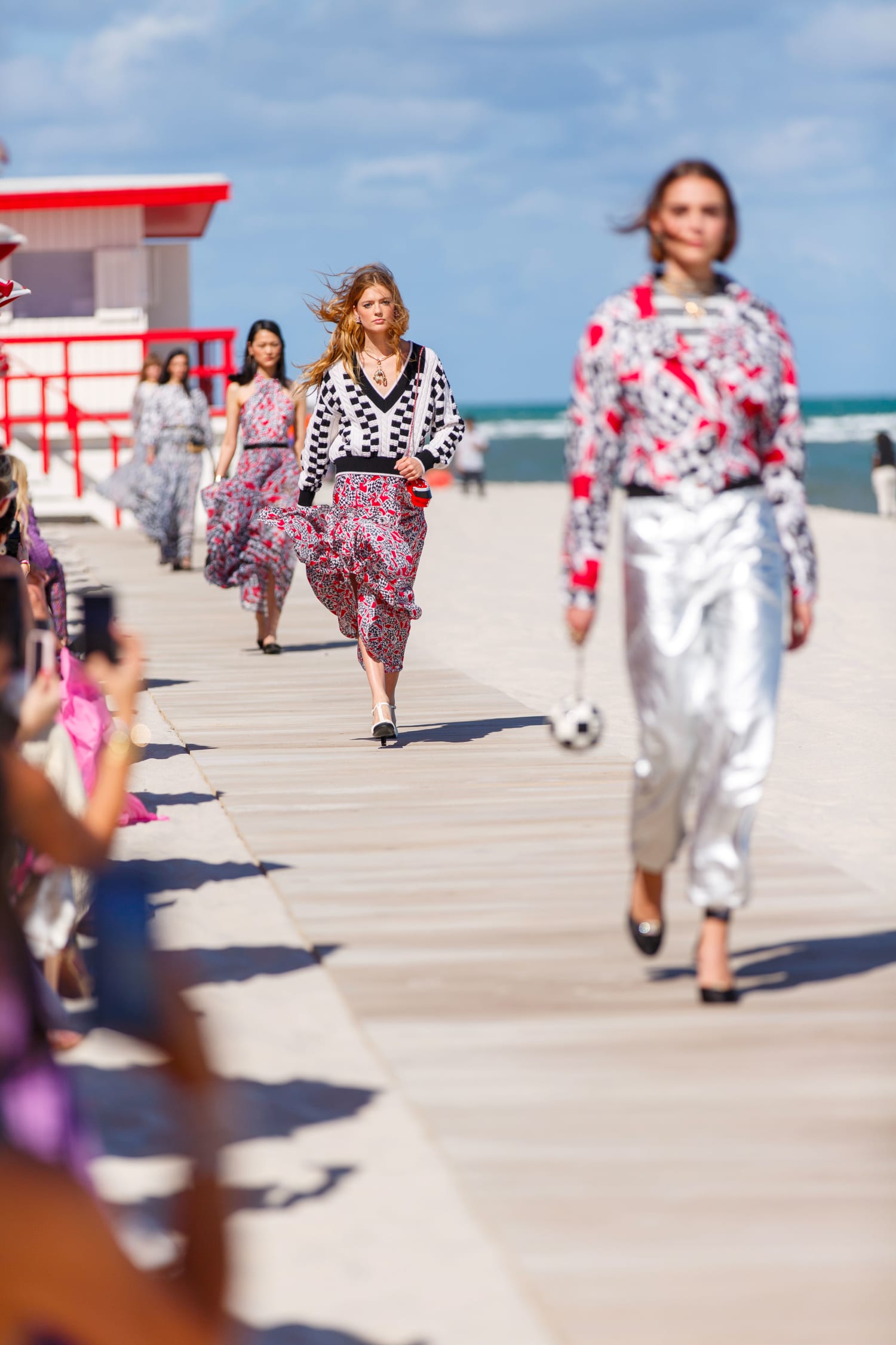 chanel_look-020-cruise-2022-23-show-in-miami1-LD