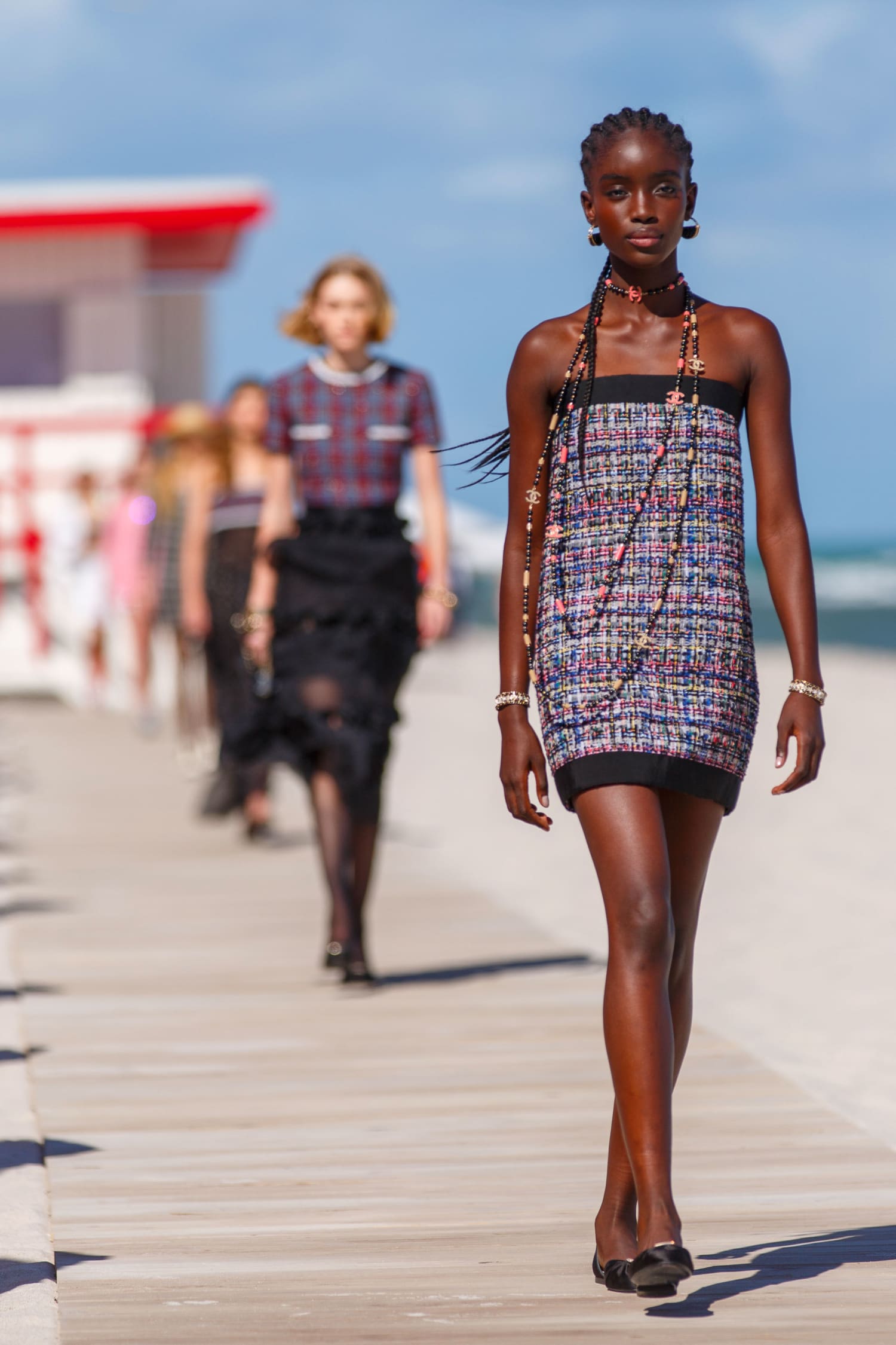 chanel_look-028-cruise-2022-23-show-in-miami-21-LD